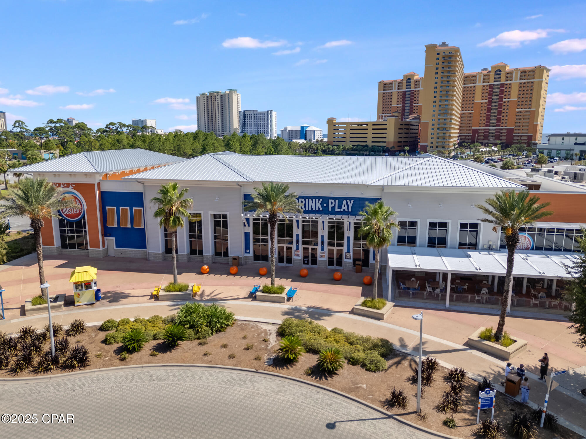 Fontainebleau Terrace - Residential
