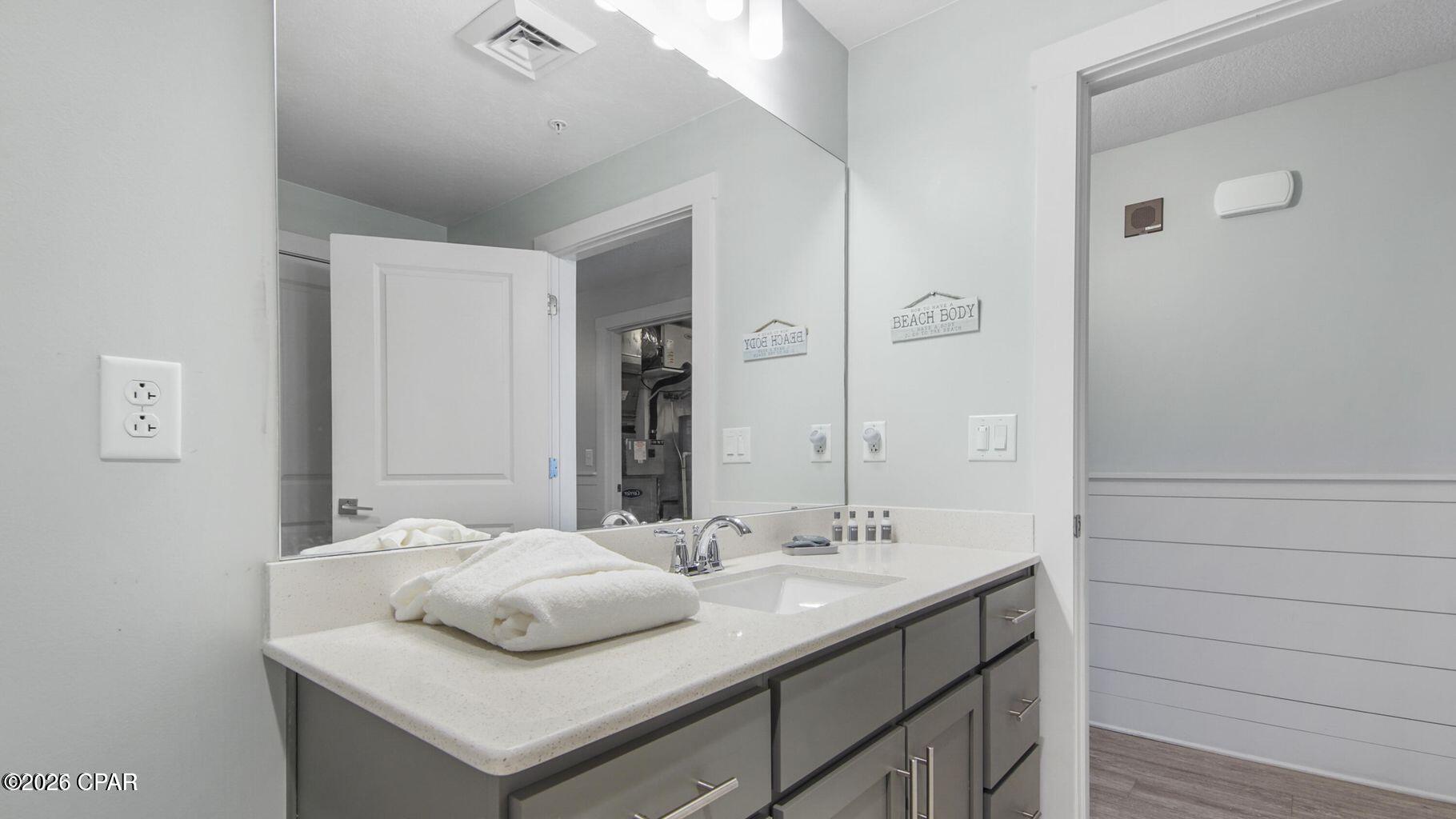 Calypso Towers III - Residential