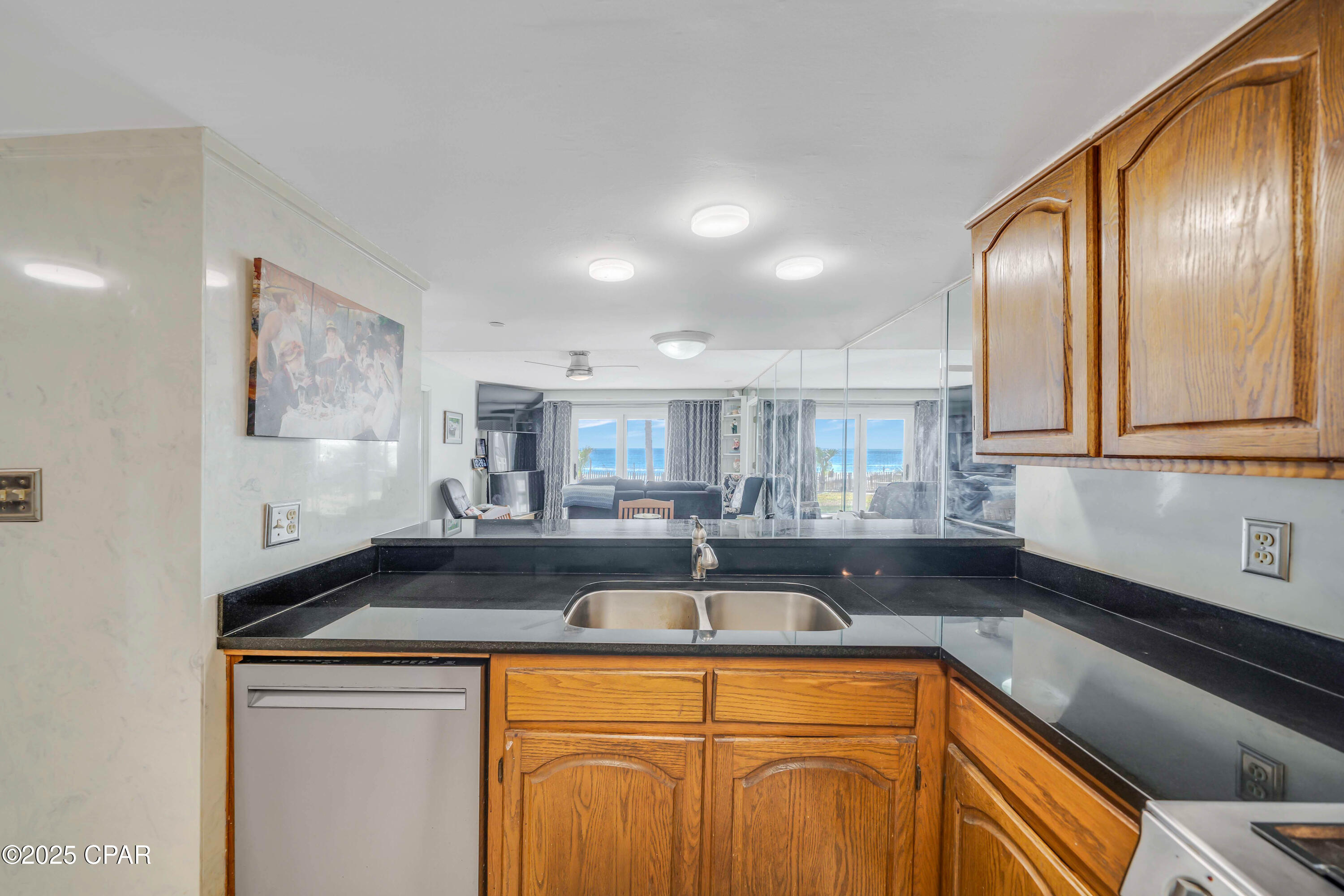 The Commodore - Residential