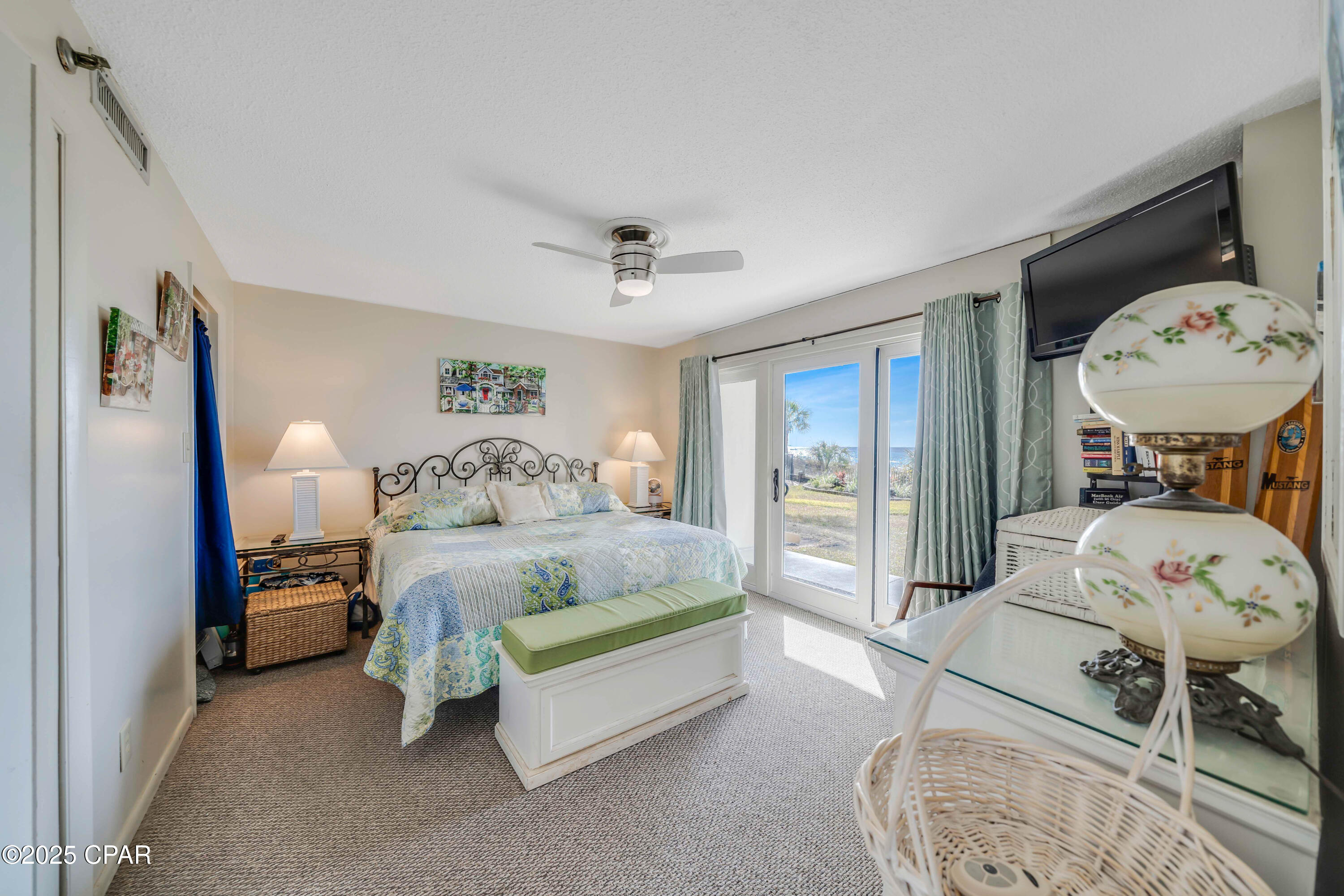 The Commodore - Residential