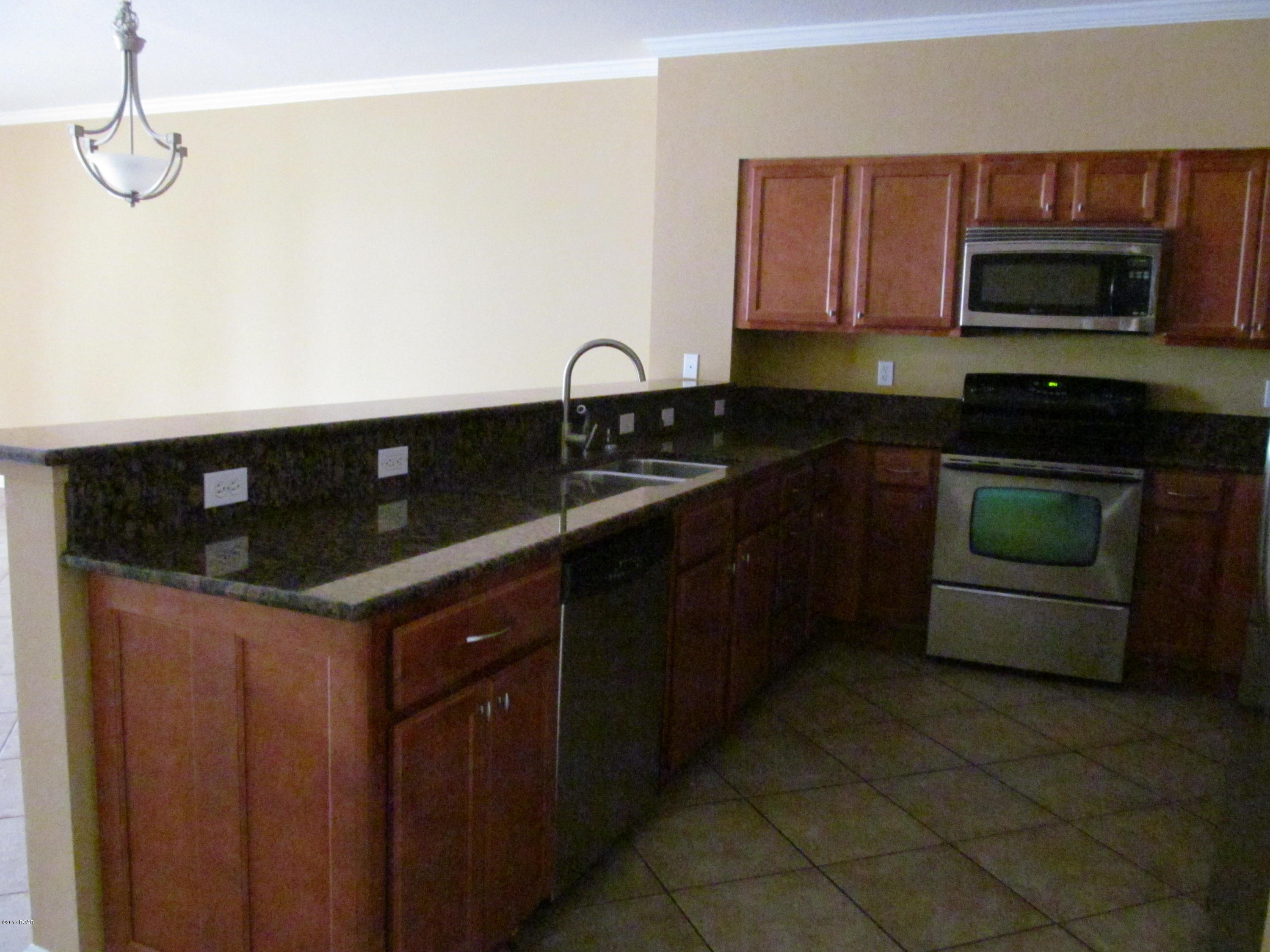 Magnolia Bay Club - Residential Lease