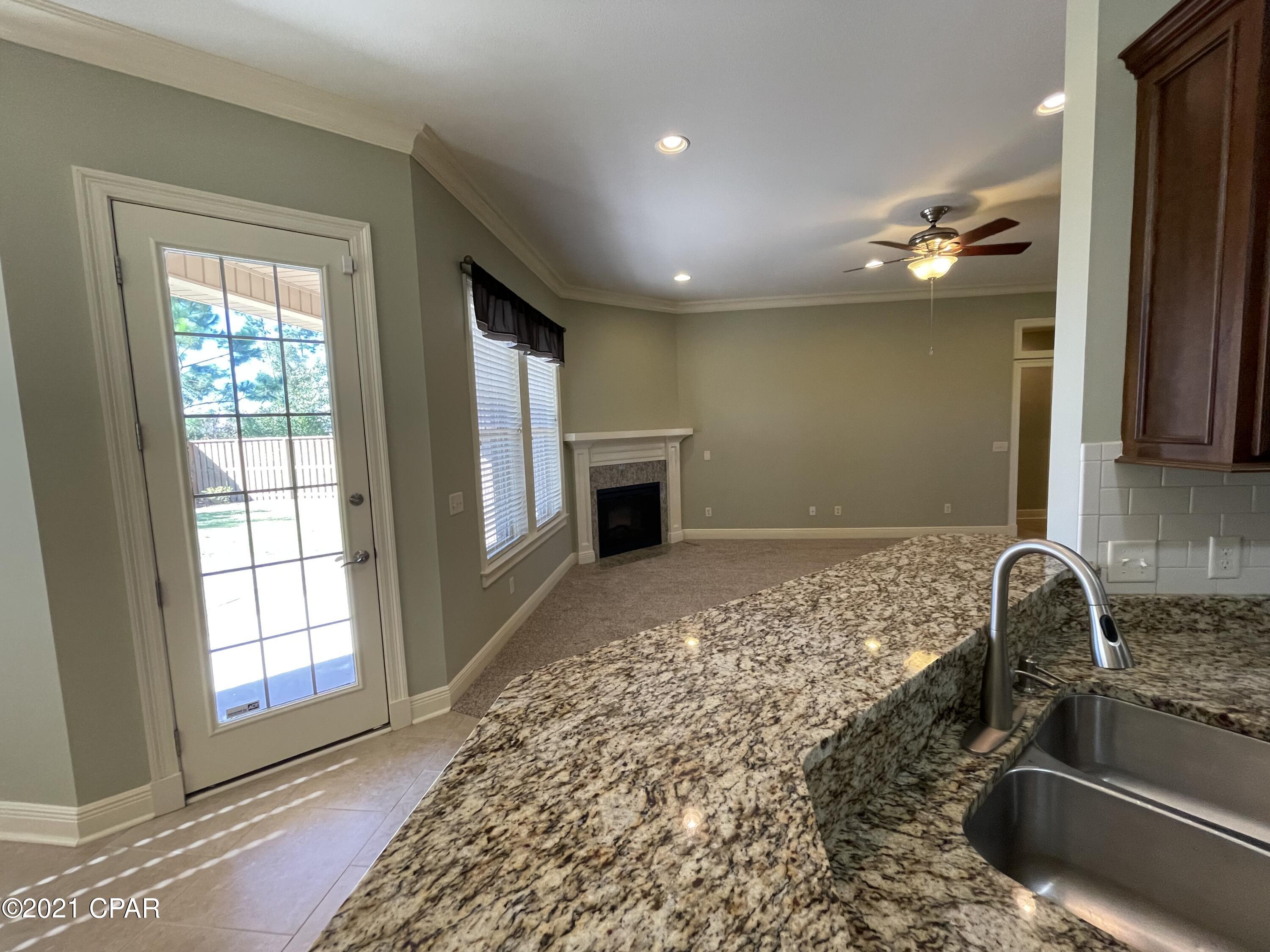 [No Recorded Subdiv] - Residential Lease