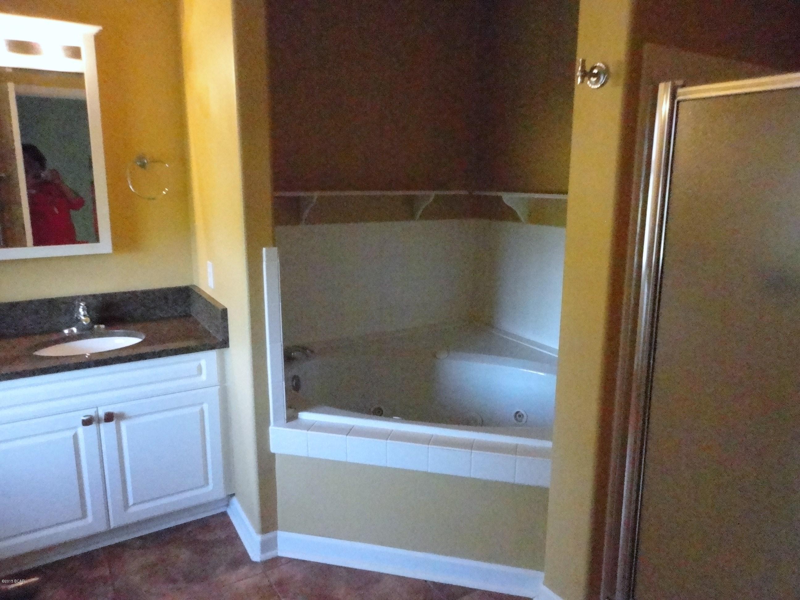 Grand Lagoon Villa - Residential