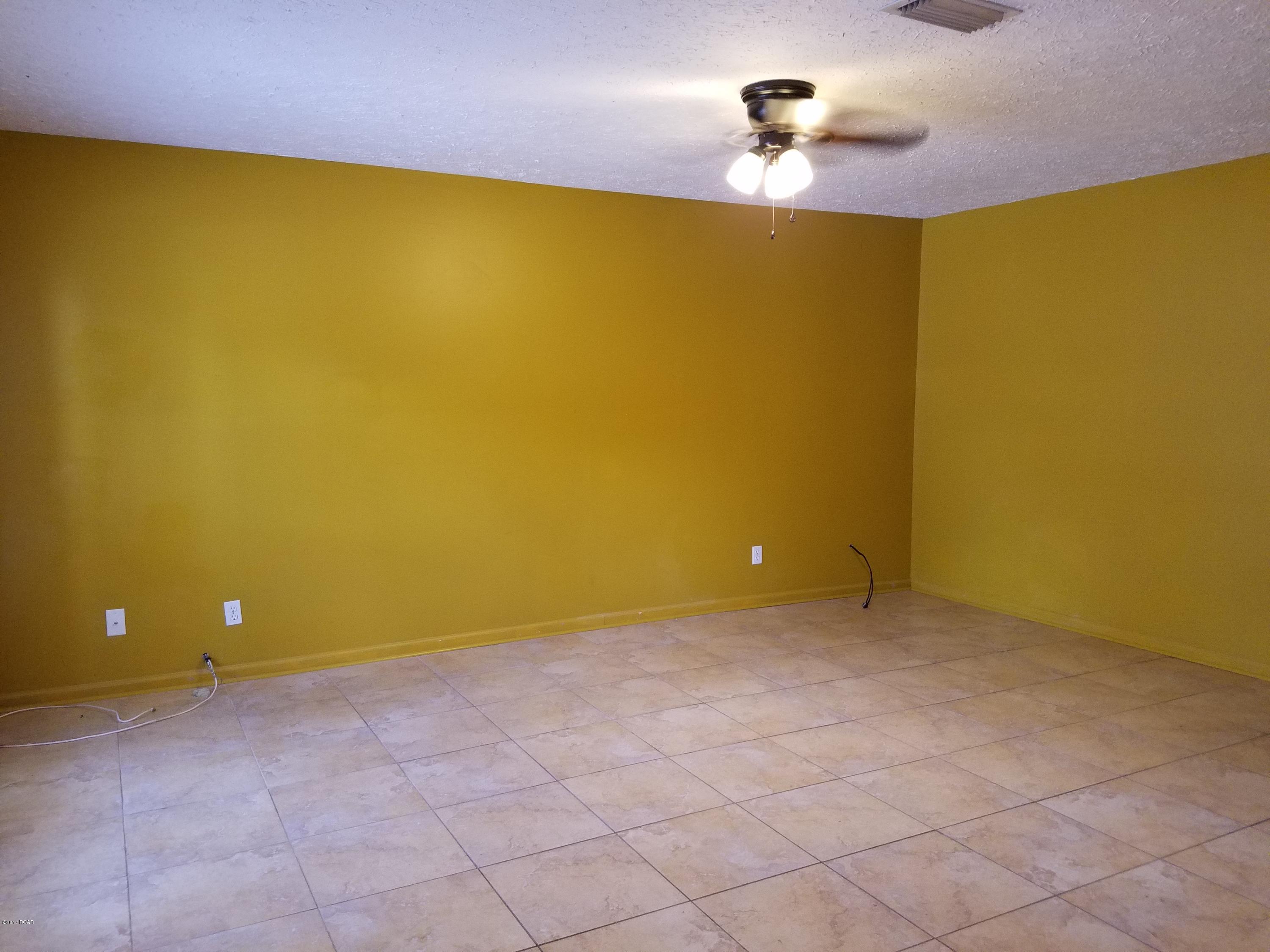 Hutchison's 1st To Bahama Bch - Residential Lease