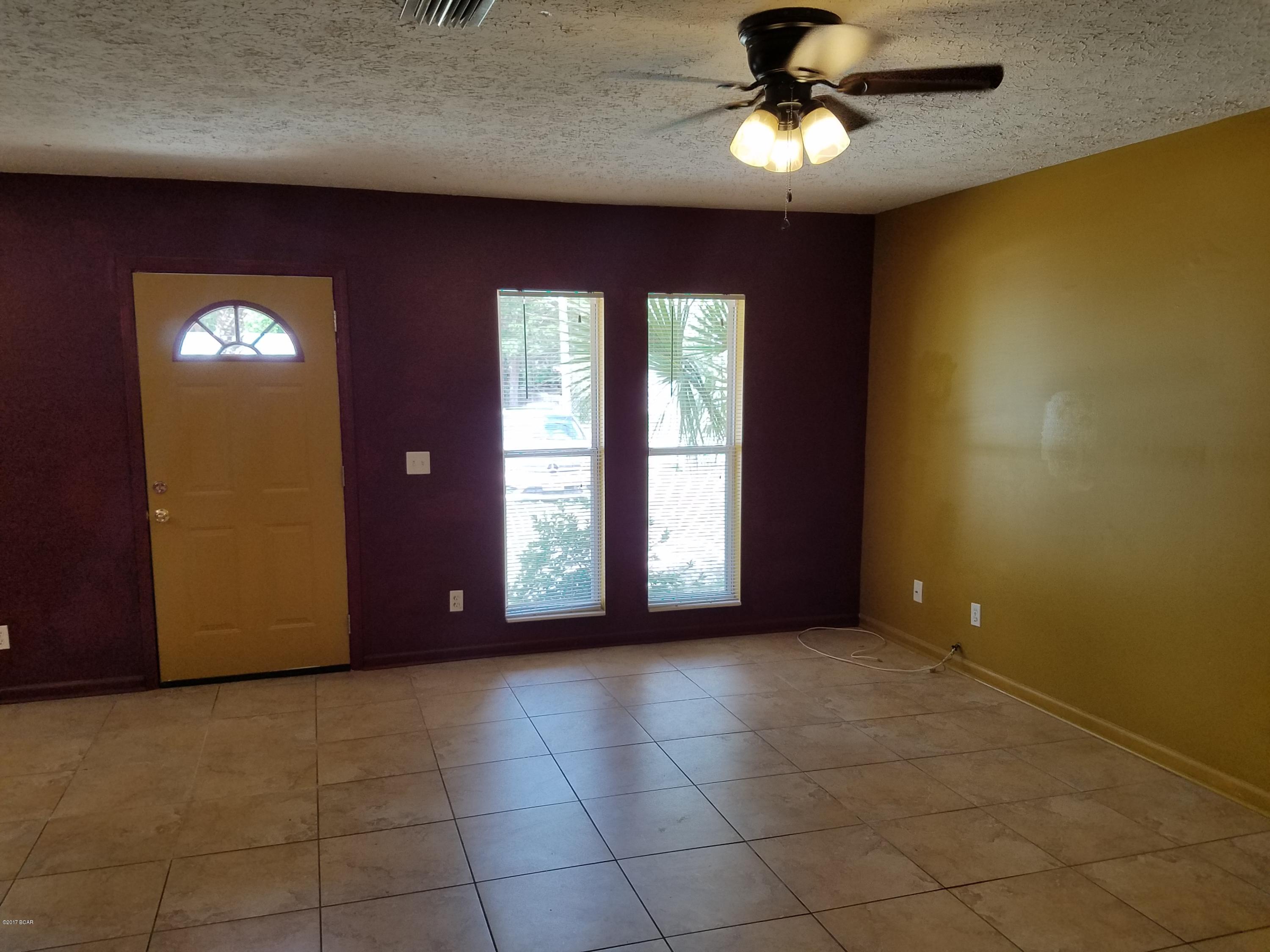 Hutchison's 1st To Bahama Bch - Residential Lease