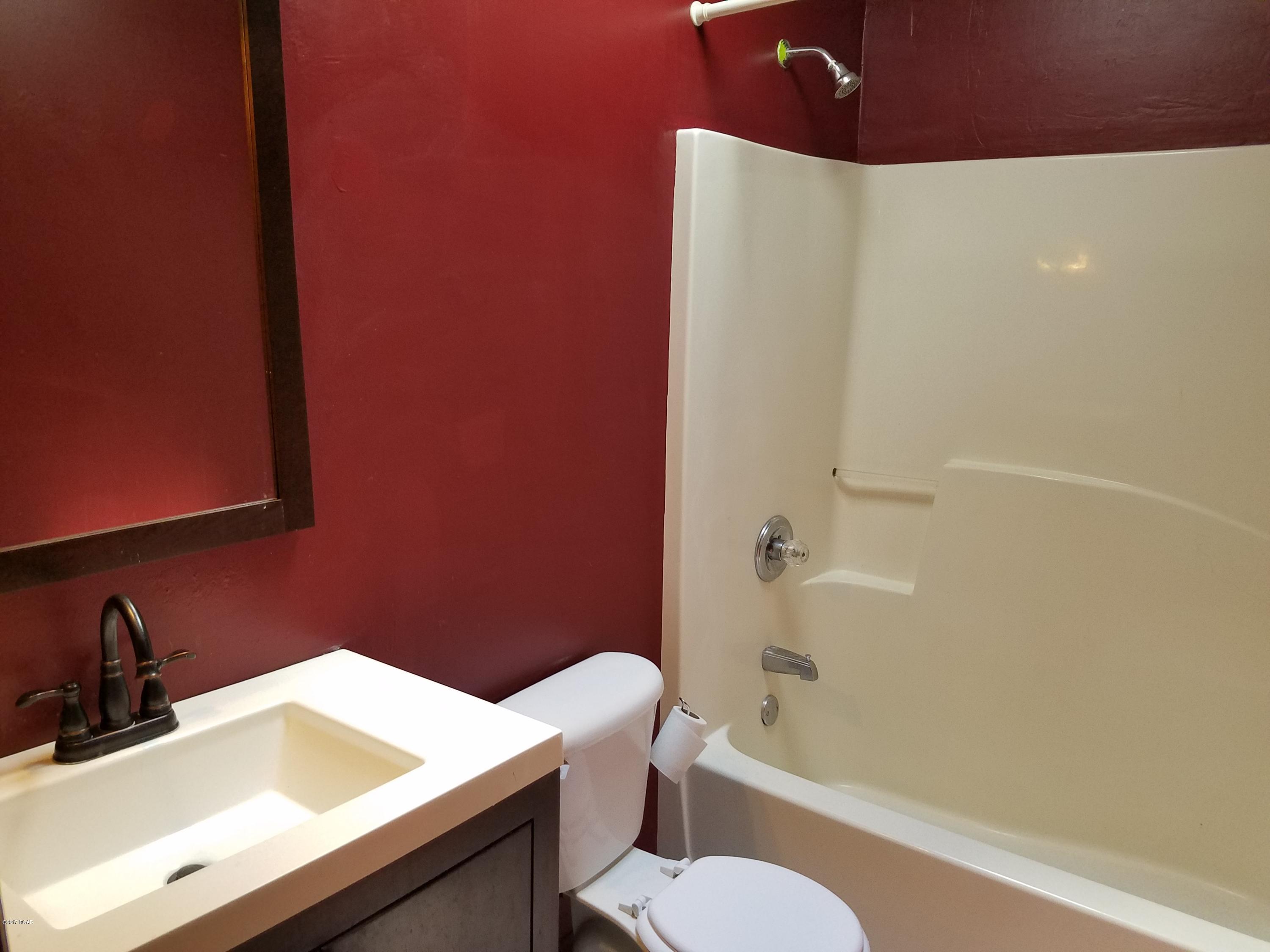 Hutchison's 1st To Bahama Bch - Residential Lease