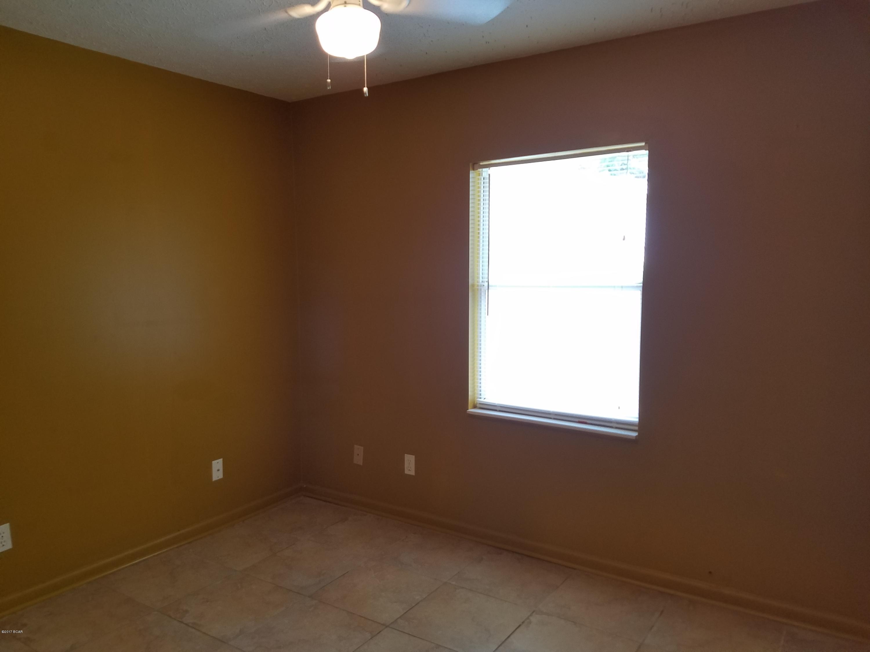 Hutchison's 1st To Bahama Bch - Residential Lease