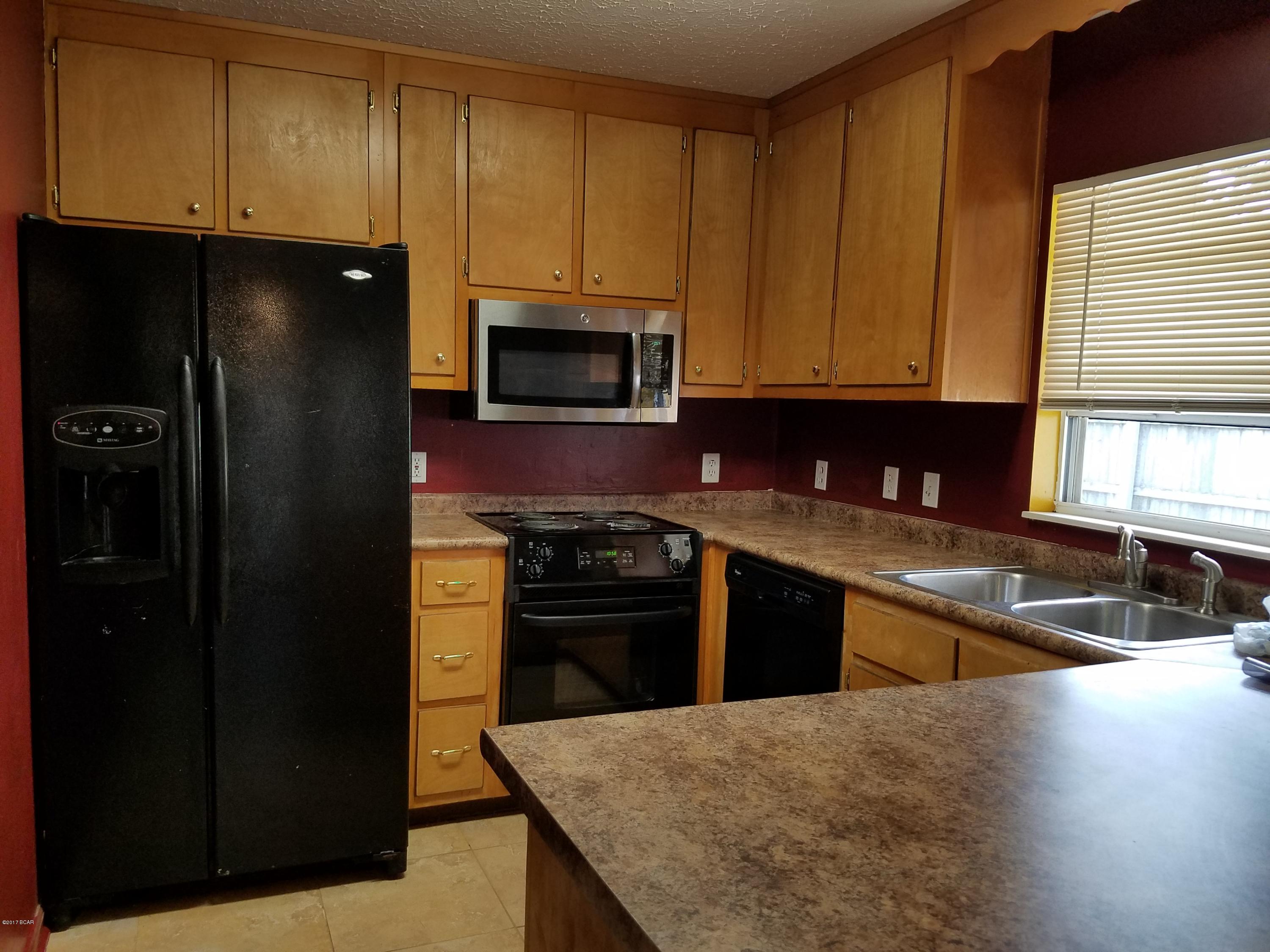 Hutchison's 1st To Bahama Bch - Residential Lease