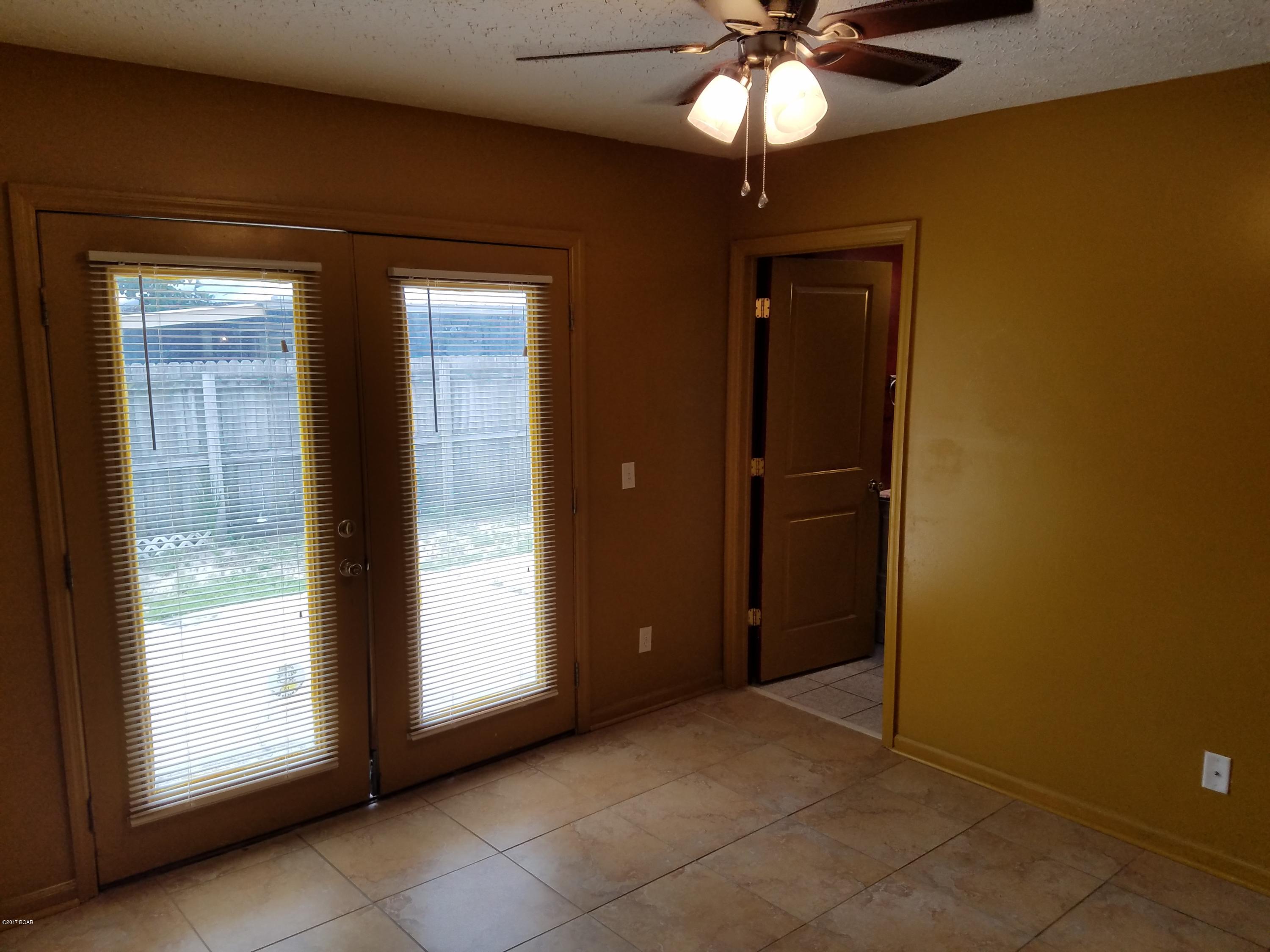 Hutchison's 1st To Bahama Bch - Residential Lease