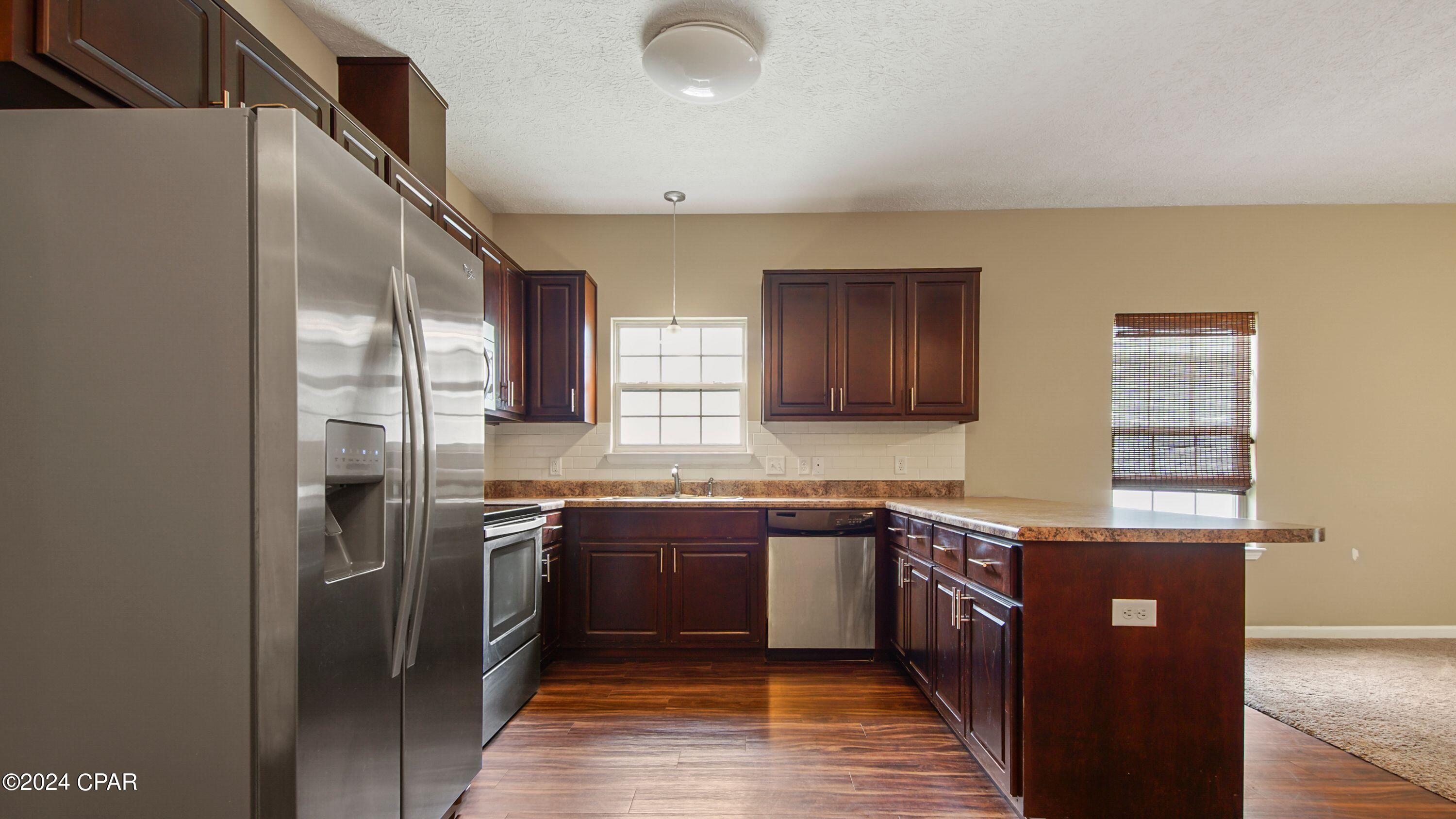 [No Recorded Subdiv] - Residential Lease