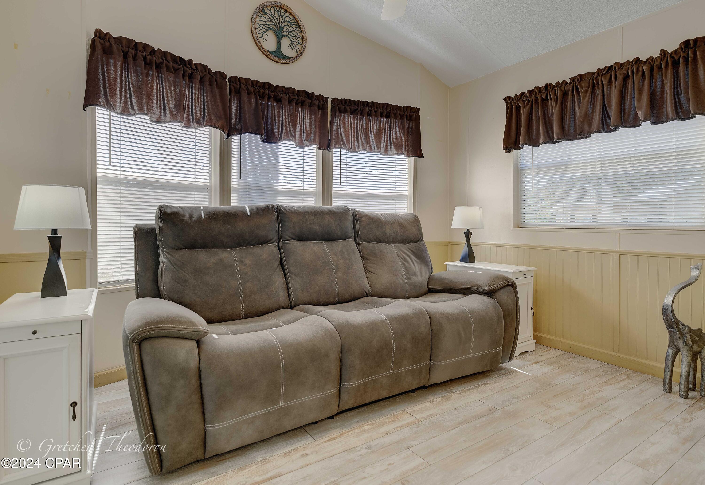 Emerald Pointe Resort - Residential