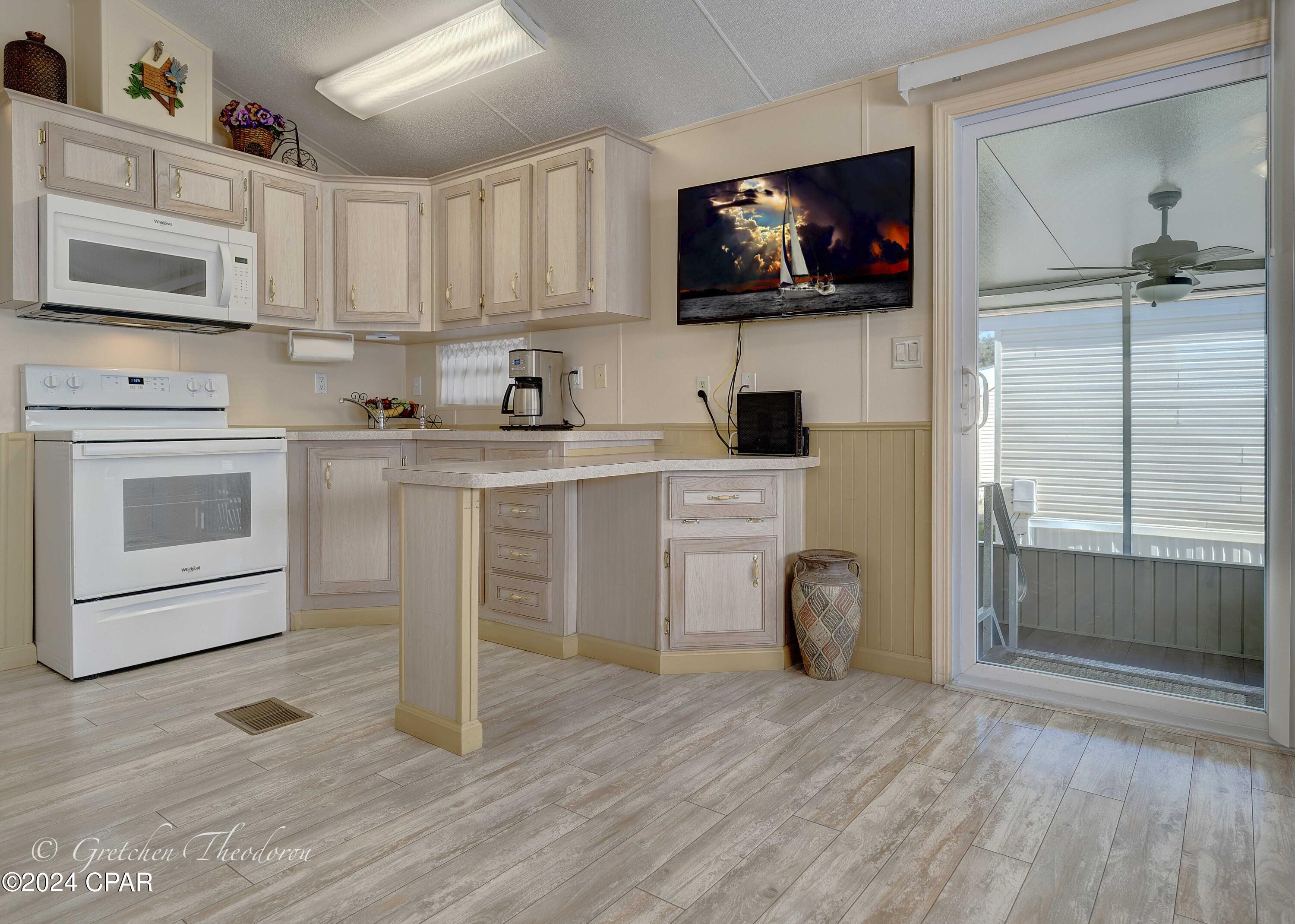 Emerald Pointe Resort - Residential