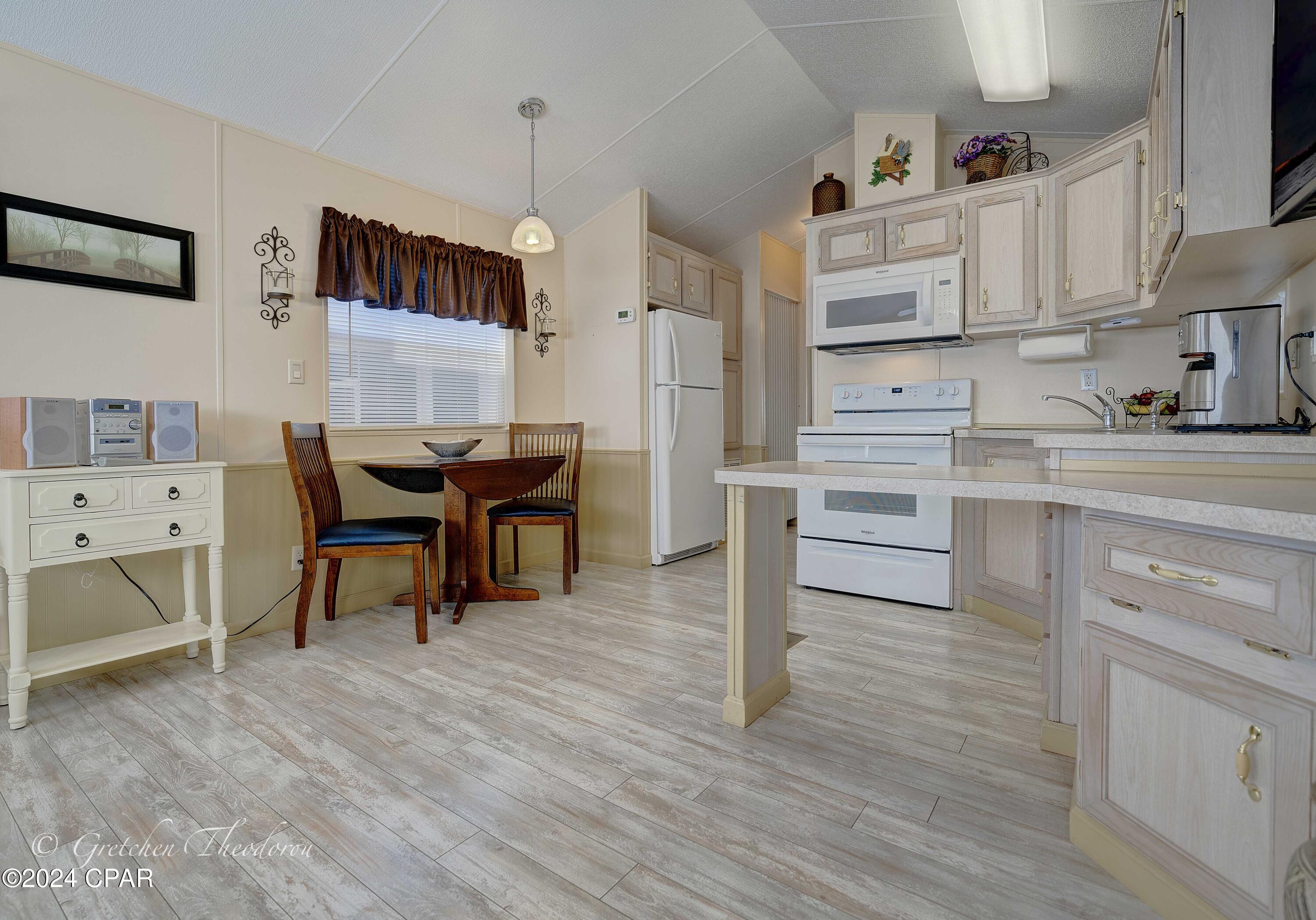 Emerald Pointe Resort - Residential