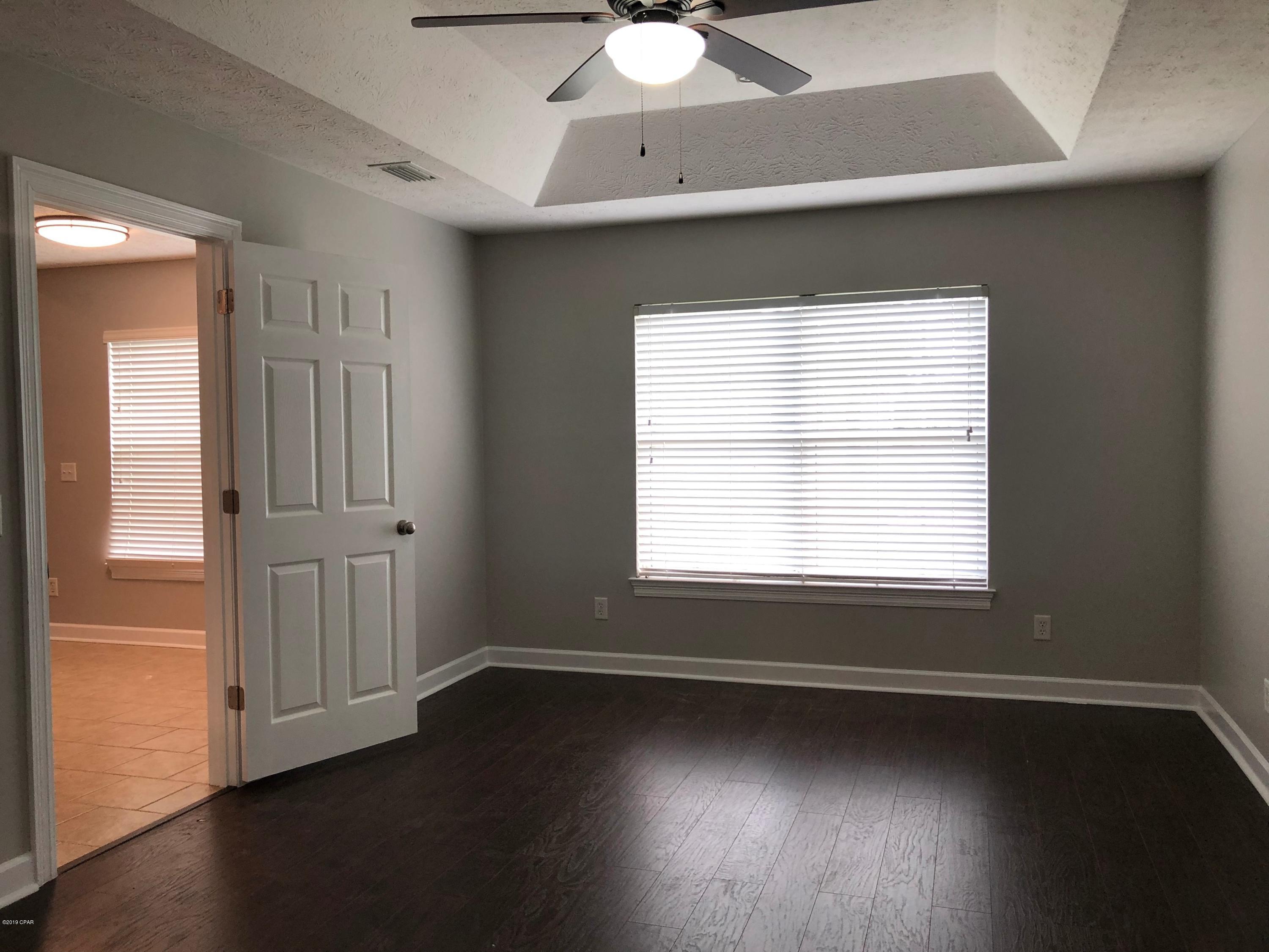 [No Recorded Subdiv] - Residential Lease