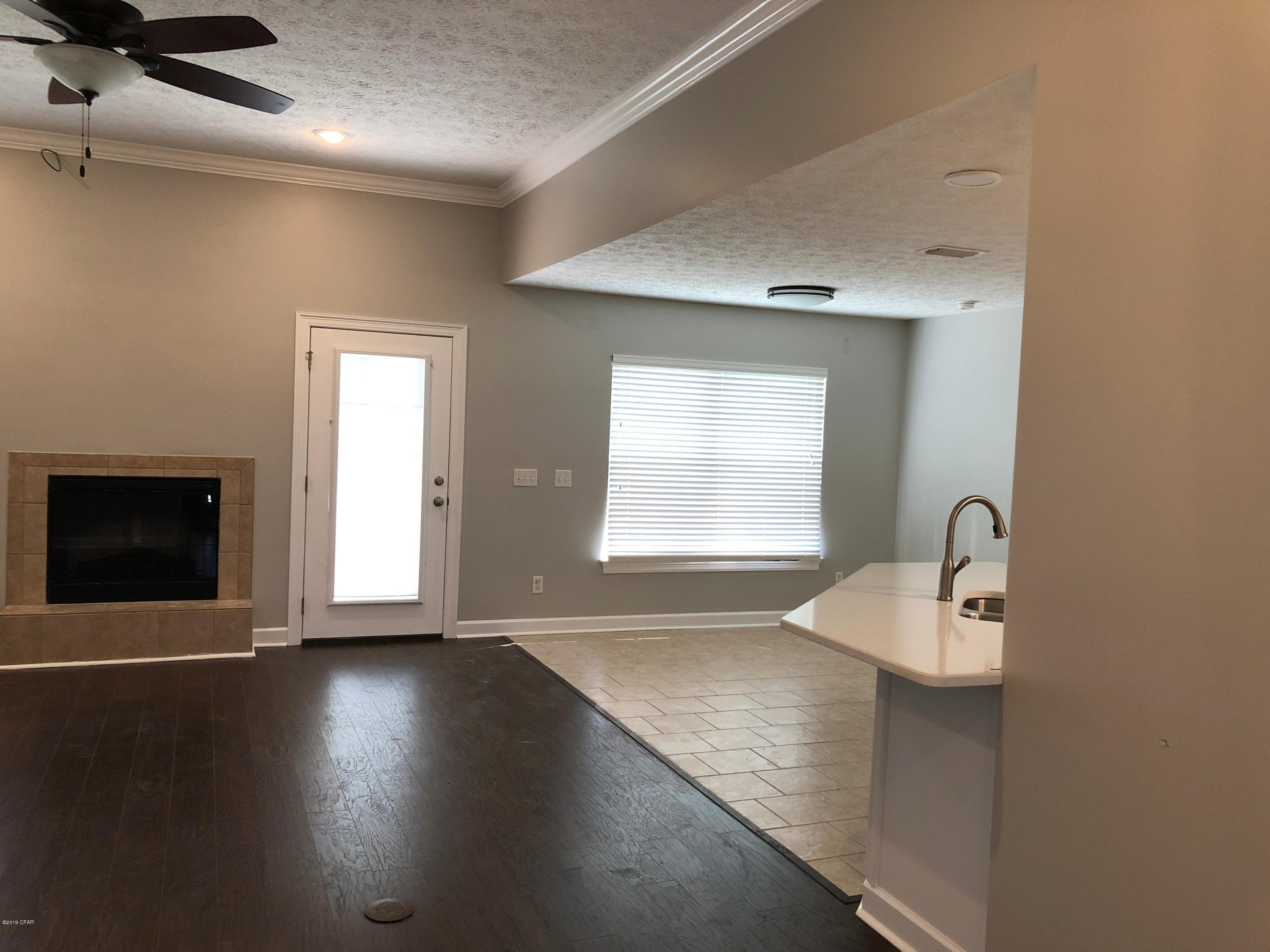 [No Recorded Subdiv] - Residential Lease