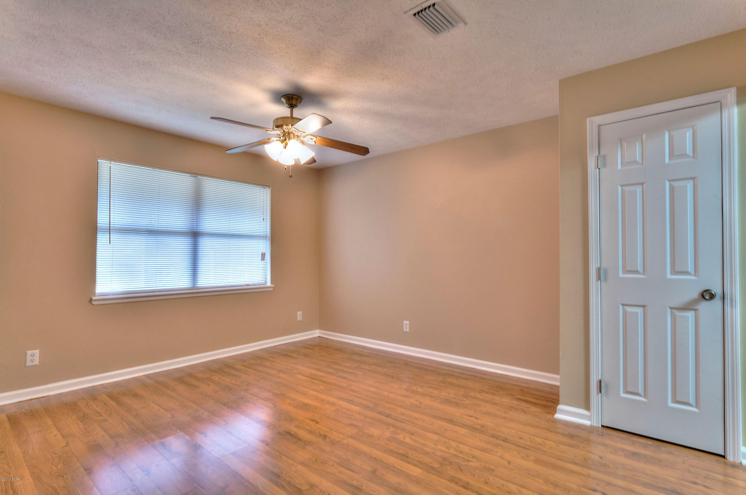 Belaire Estates Replat - Residential