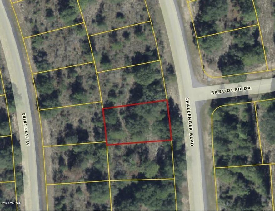 This would be a great place to build your dream home.  There are many amenities in Sunny Hills including: golf and access to beautiful lakes.