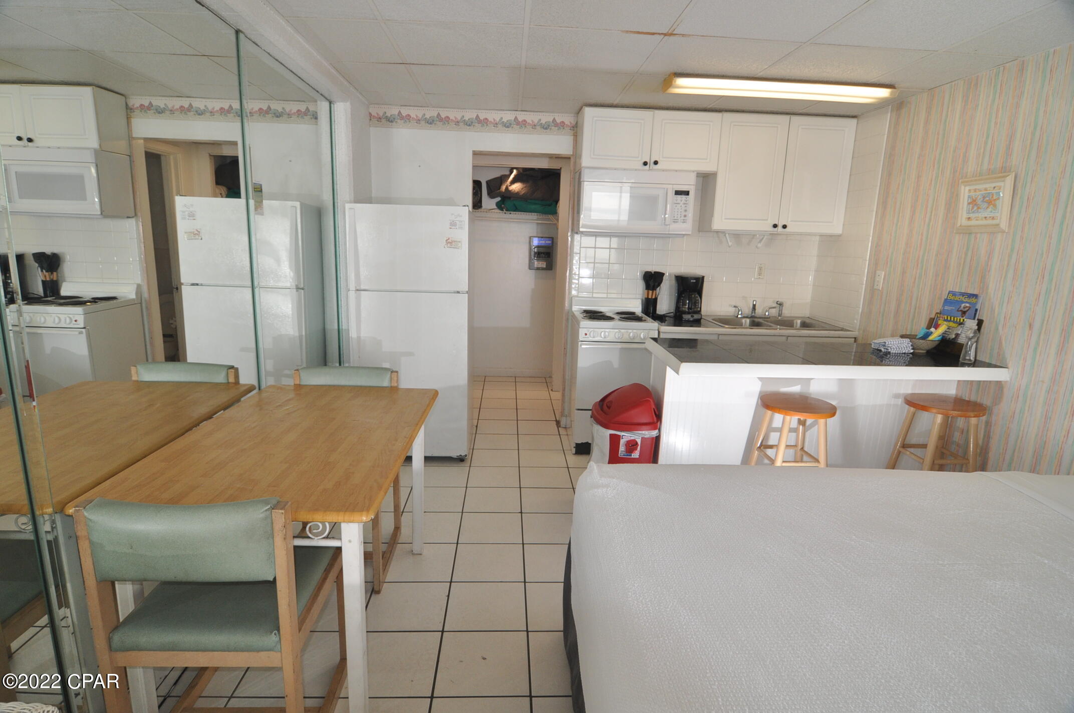 Fontainebleau Terrace - Residential