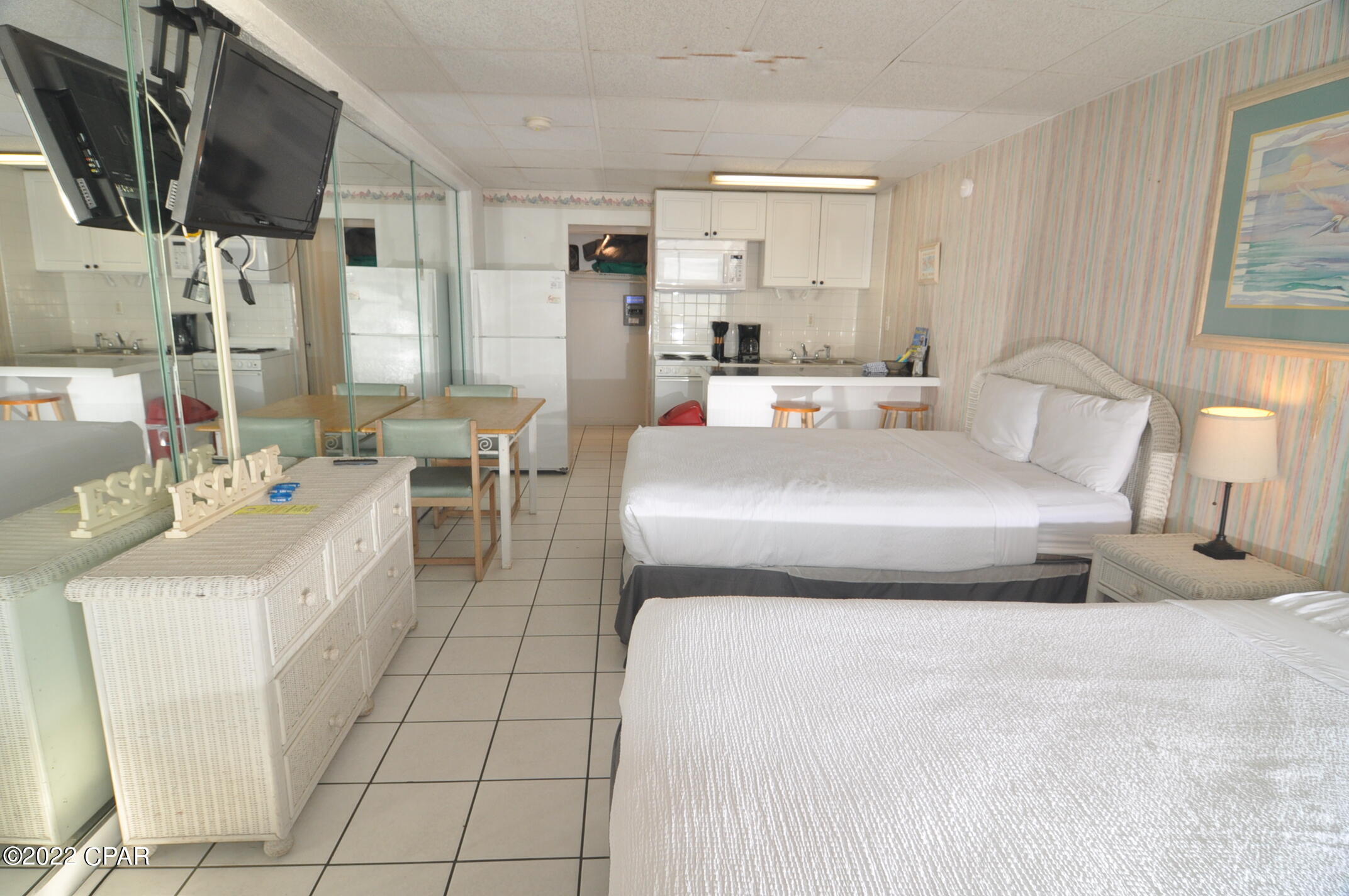 Fontainebleau Terrace - Residential