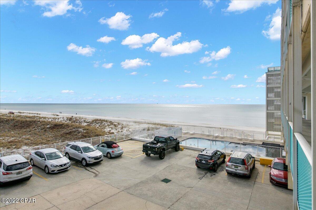 Fontainebleau Terrace - Residential