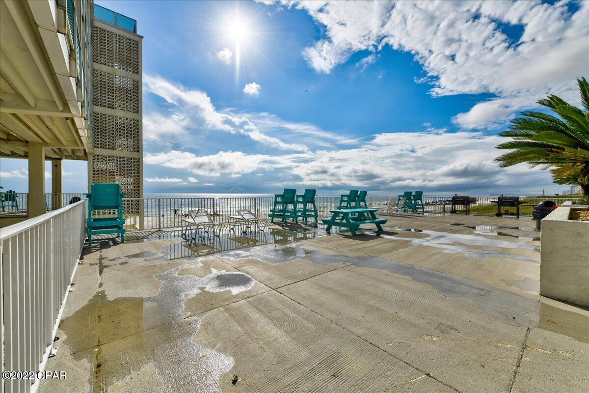Fontainebleau Terrace - Residential