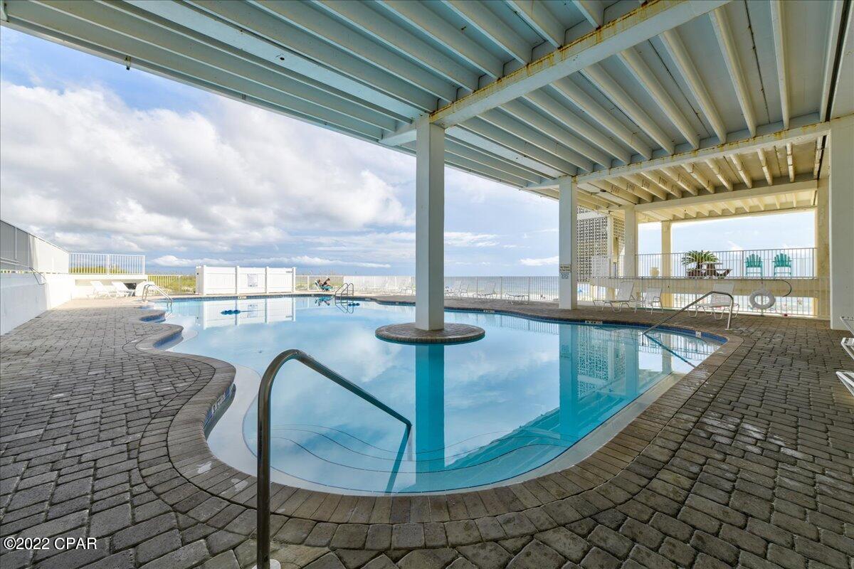 Fontainebleau Terrace - Residential