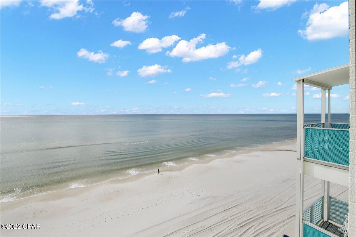 Fontainebleau Terrace - Residential