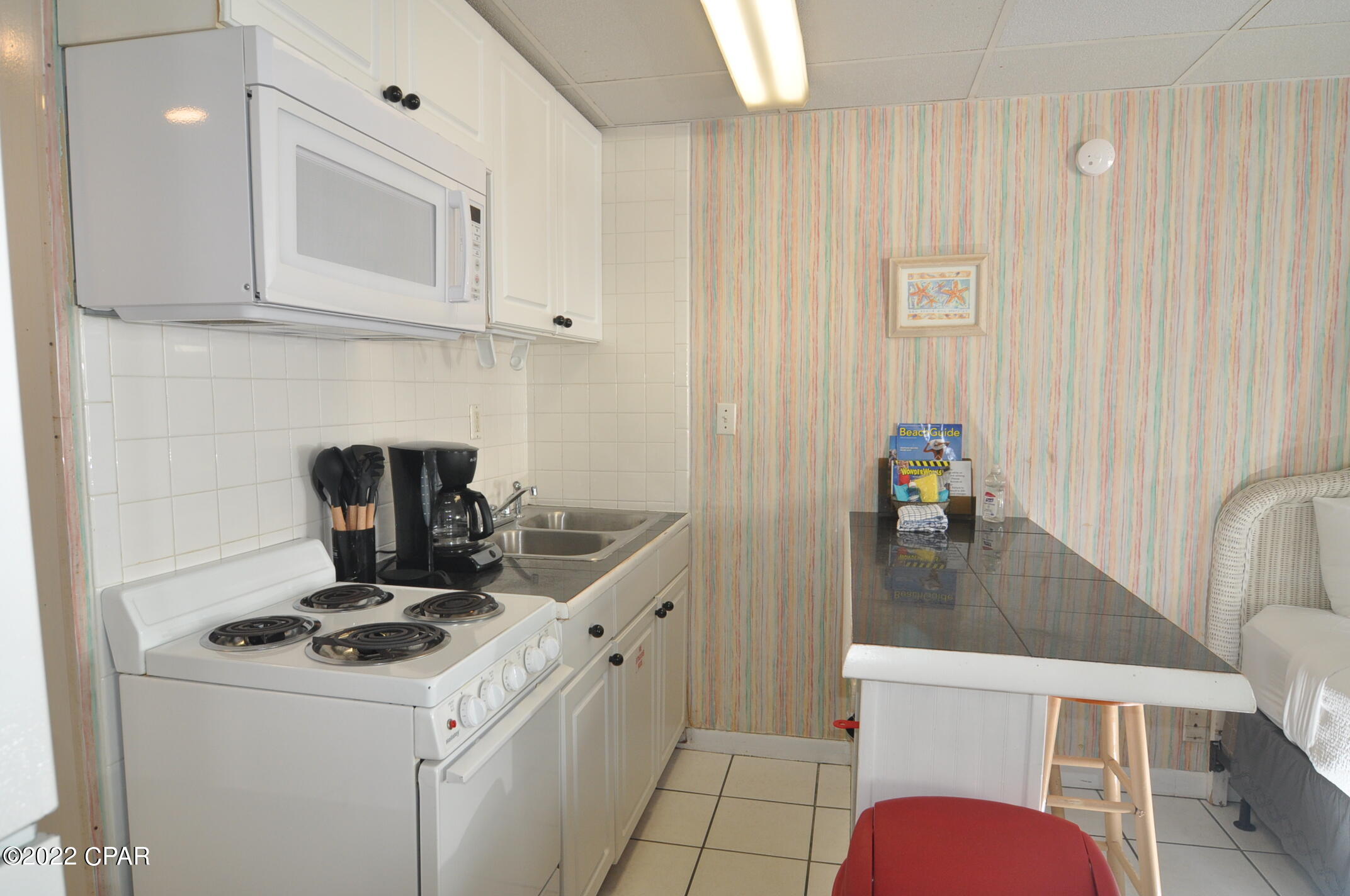 Fontainebleau Terrace - Residential