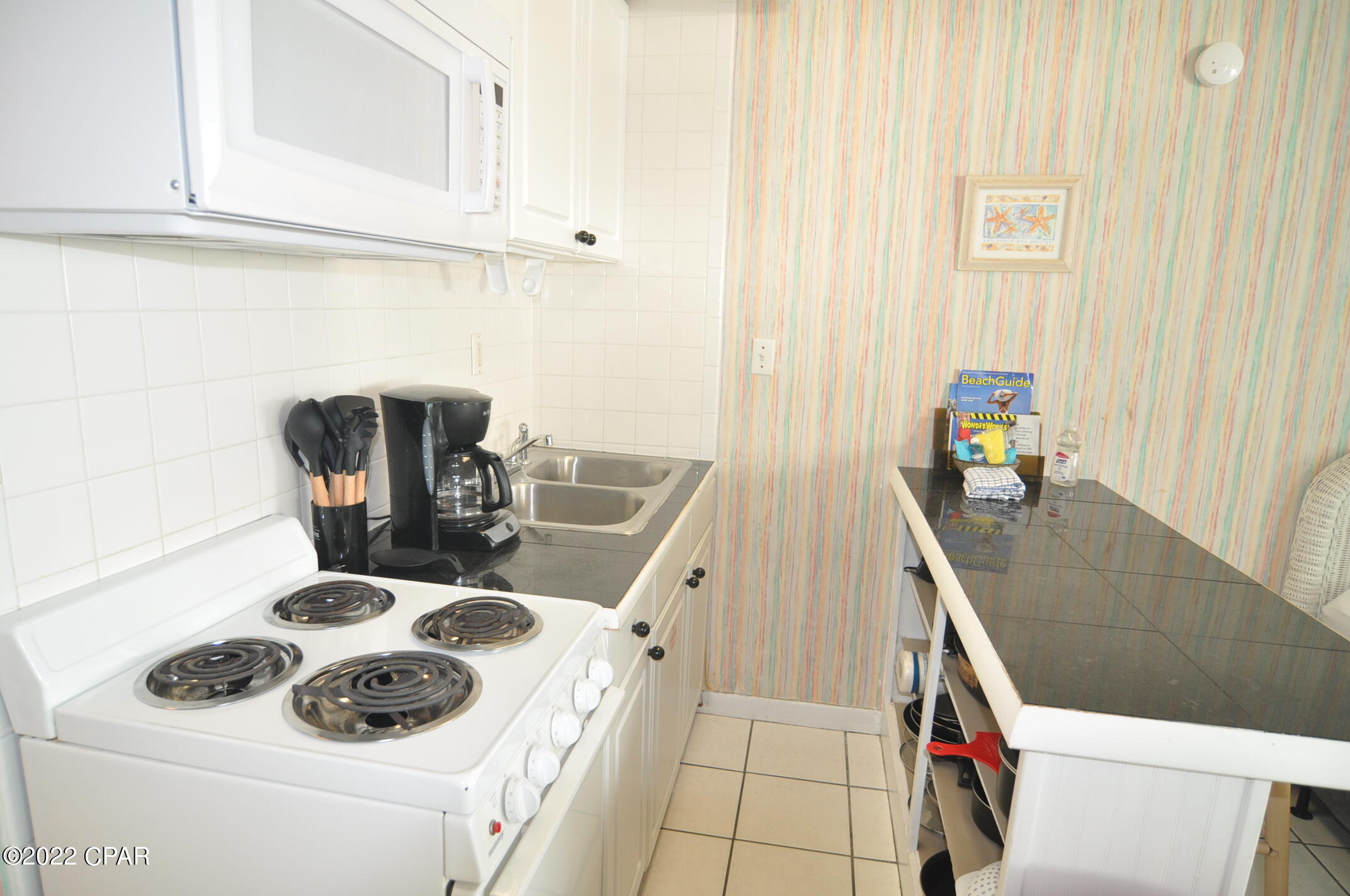 Fontainebleau Terrace - Residential