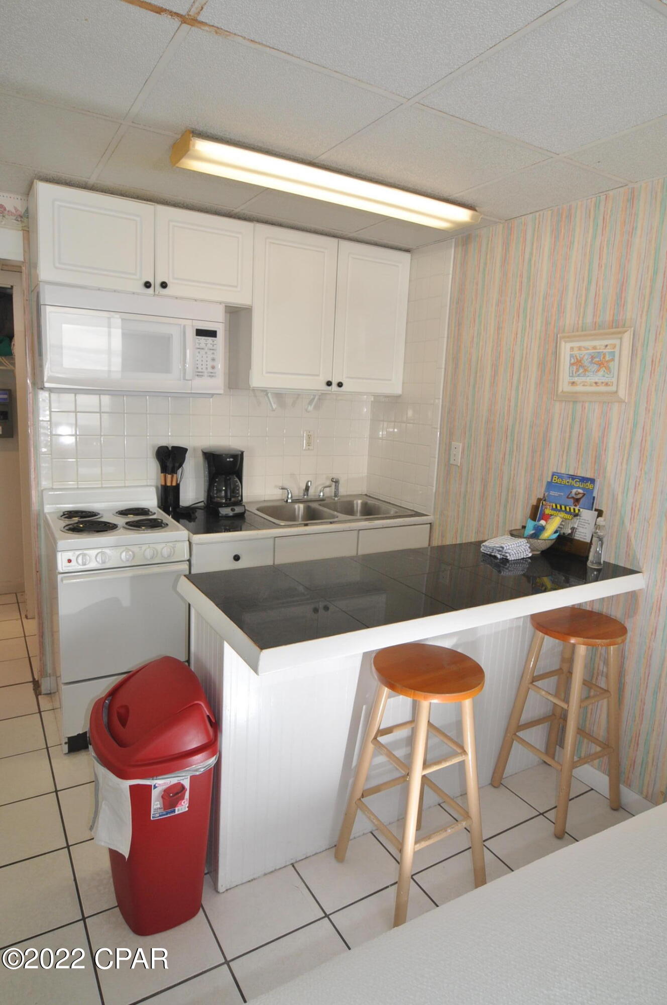 Fontainebleau Terrace - Residential