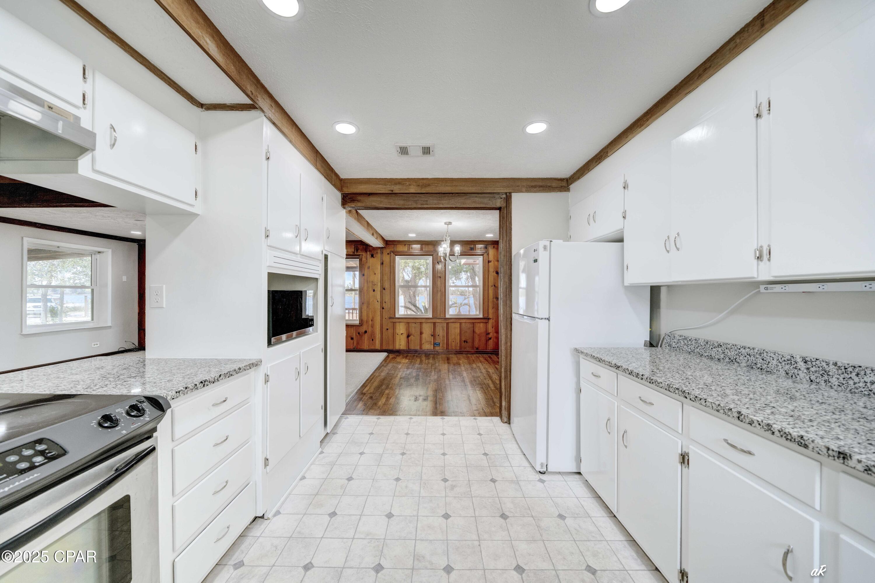 [No Recorded Subdiv] - Residential Lease