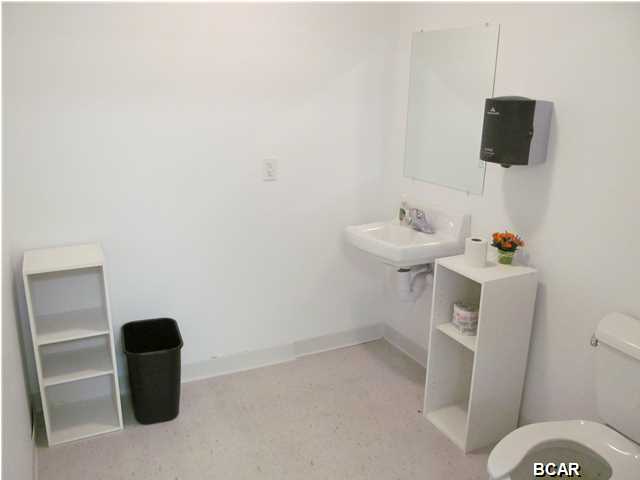 No Named Subdivision - Commercial Lease