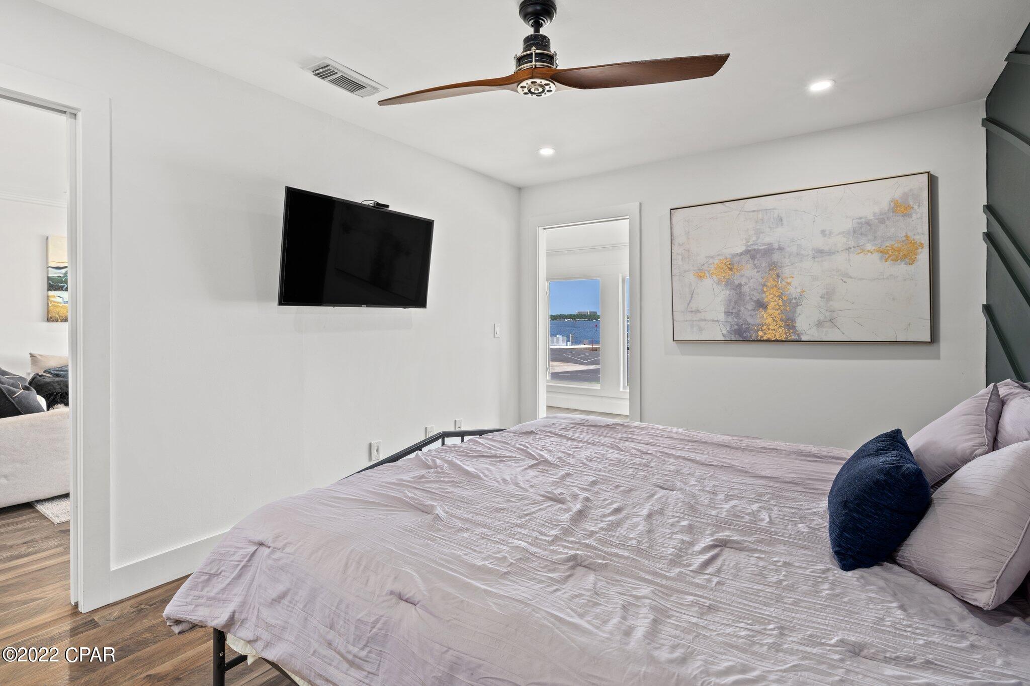 Bay Point Harbour Villas - Residential