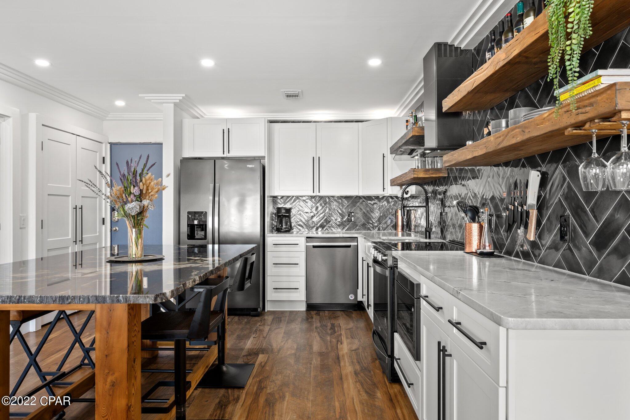 Bay Point Harbour Villas - Residential