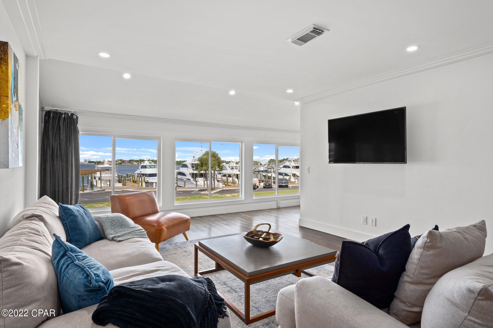 Bay Point Harbour Villas - Residential