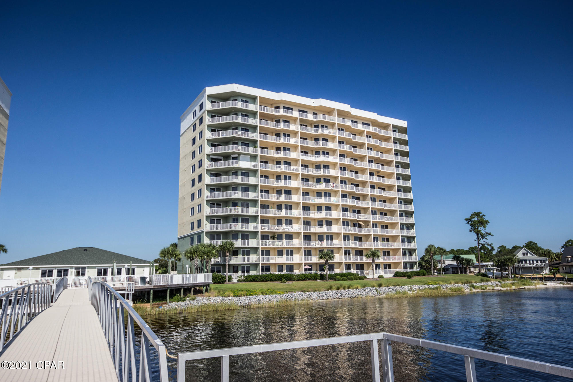 Hibiscus By The Bay - Residential