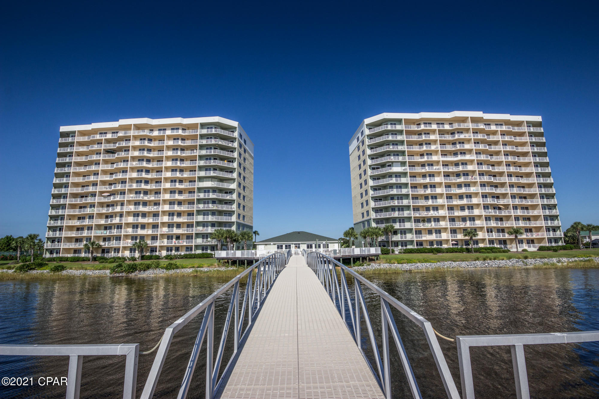 Hibiscus By The Bay - Residential