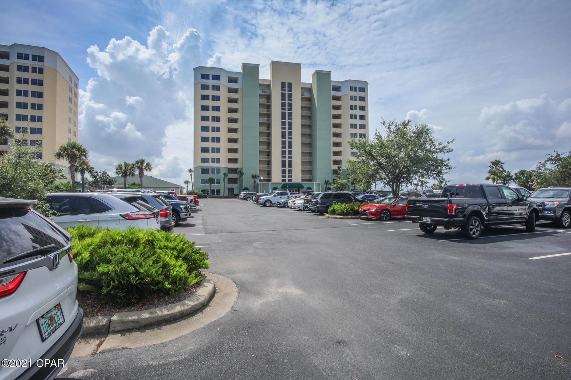 Hibiscus By The Bay - Residential