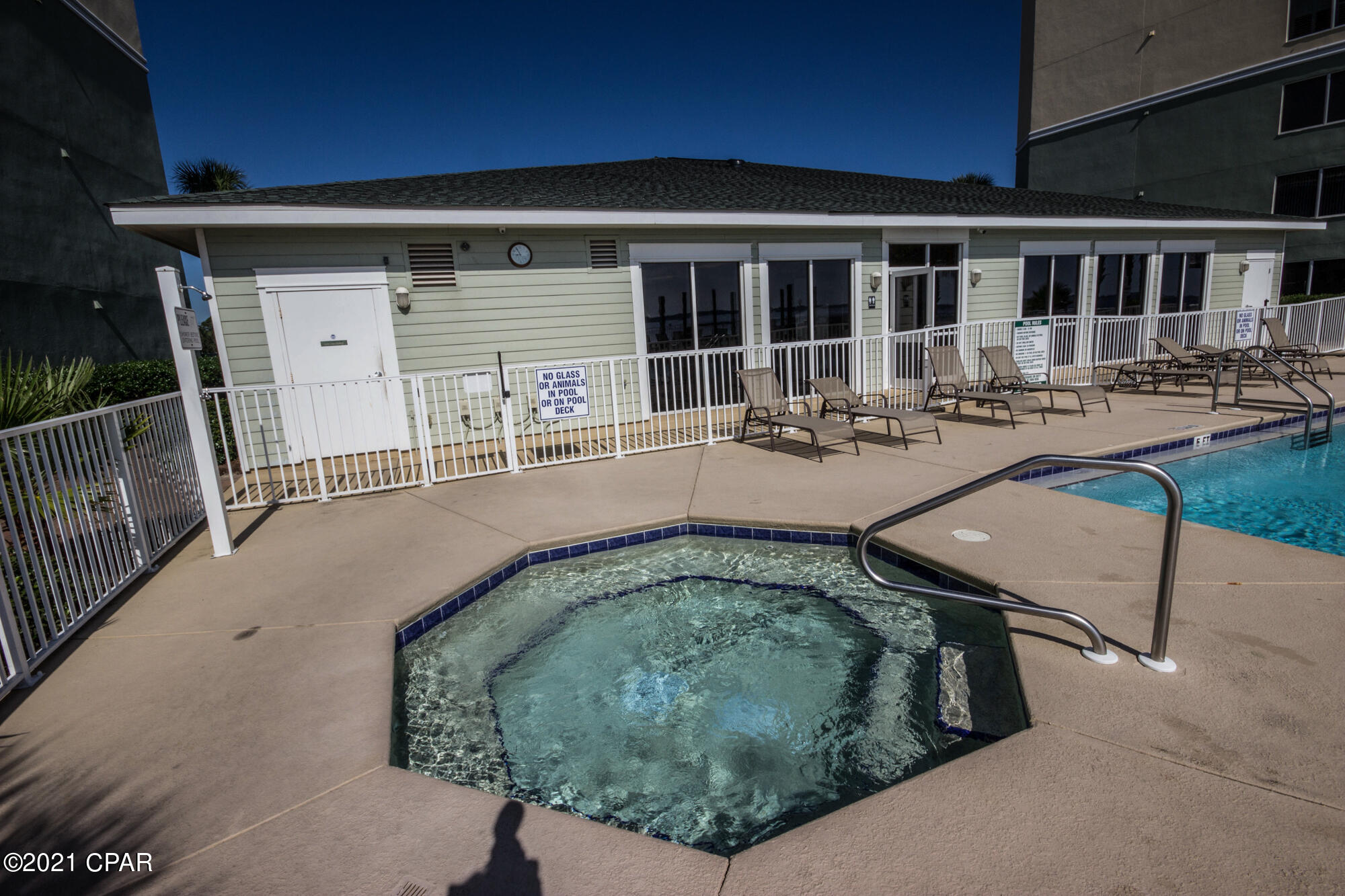 Hibiscus By The Bay - Residential