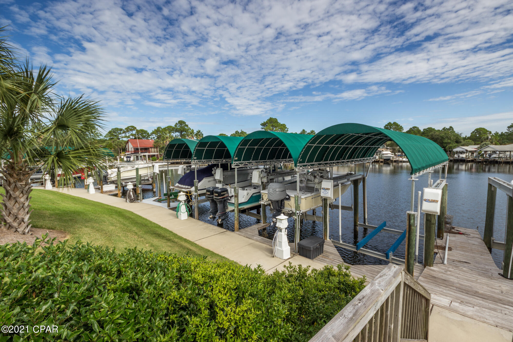 Hibiscus By The Bay - Residential