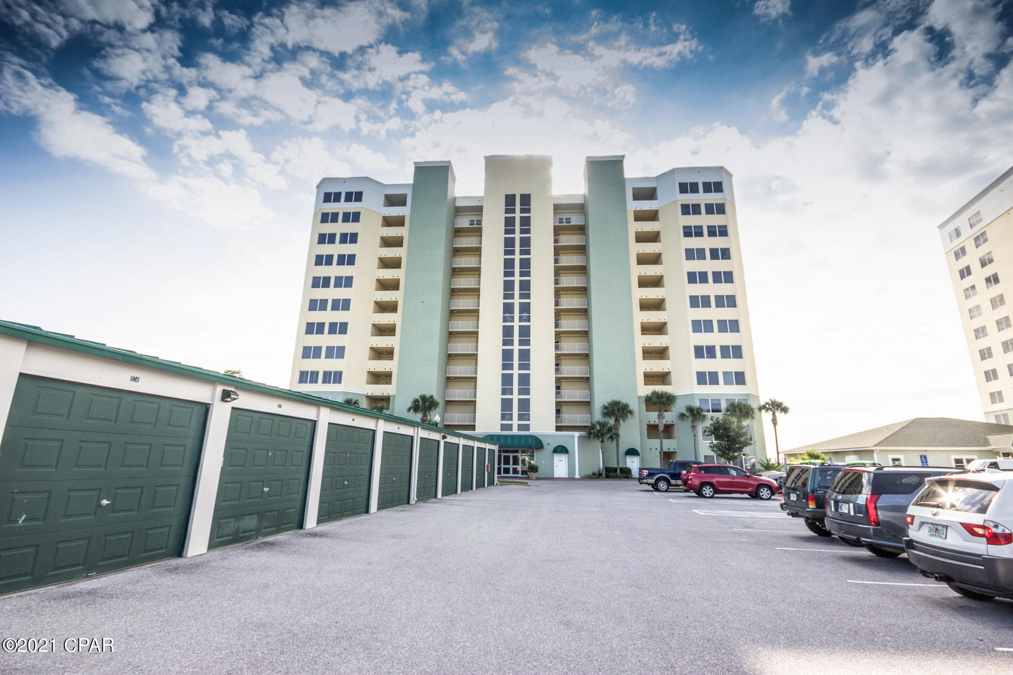 Hibiscus By The Bay - Residential