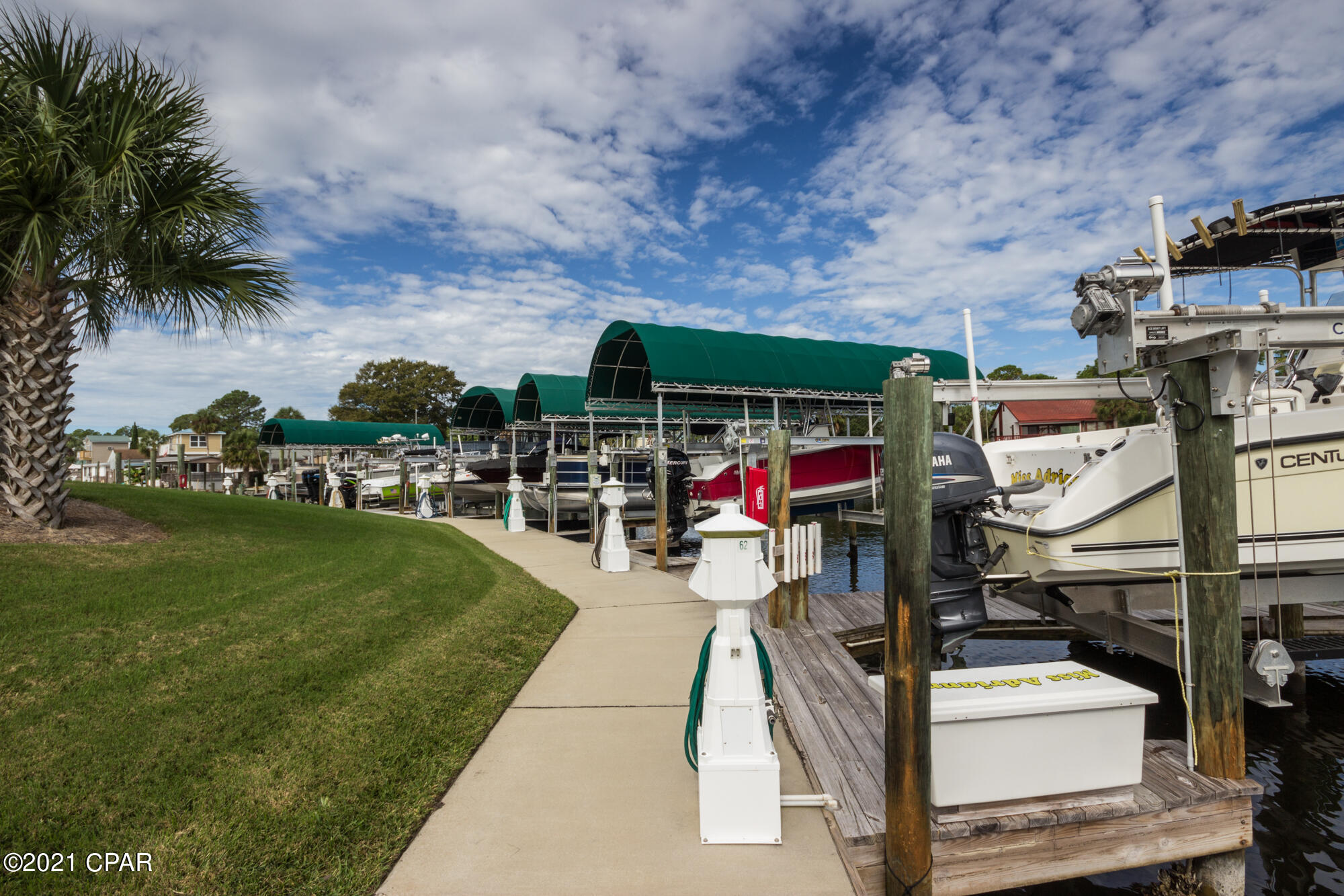 Hibiscus By The Bay - Residential