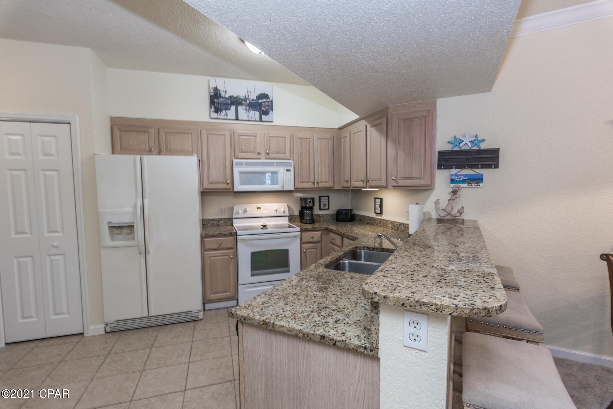 Hibiscus By The Bay - Residential