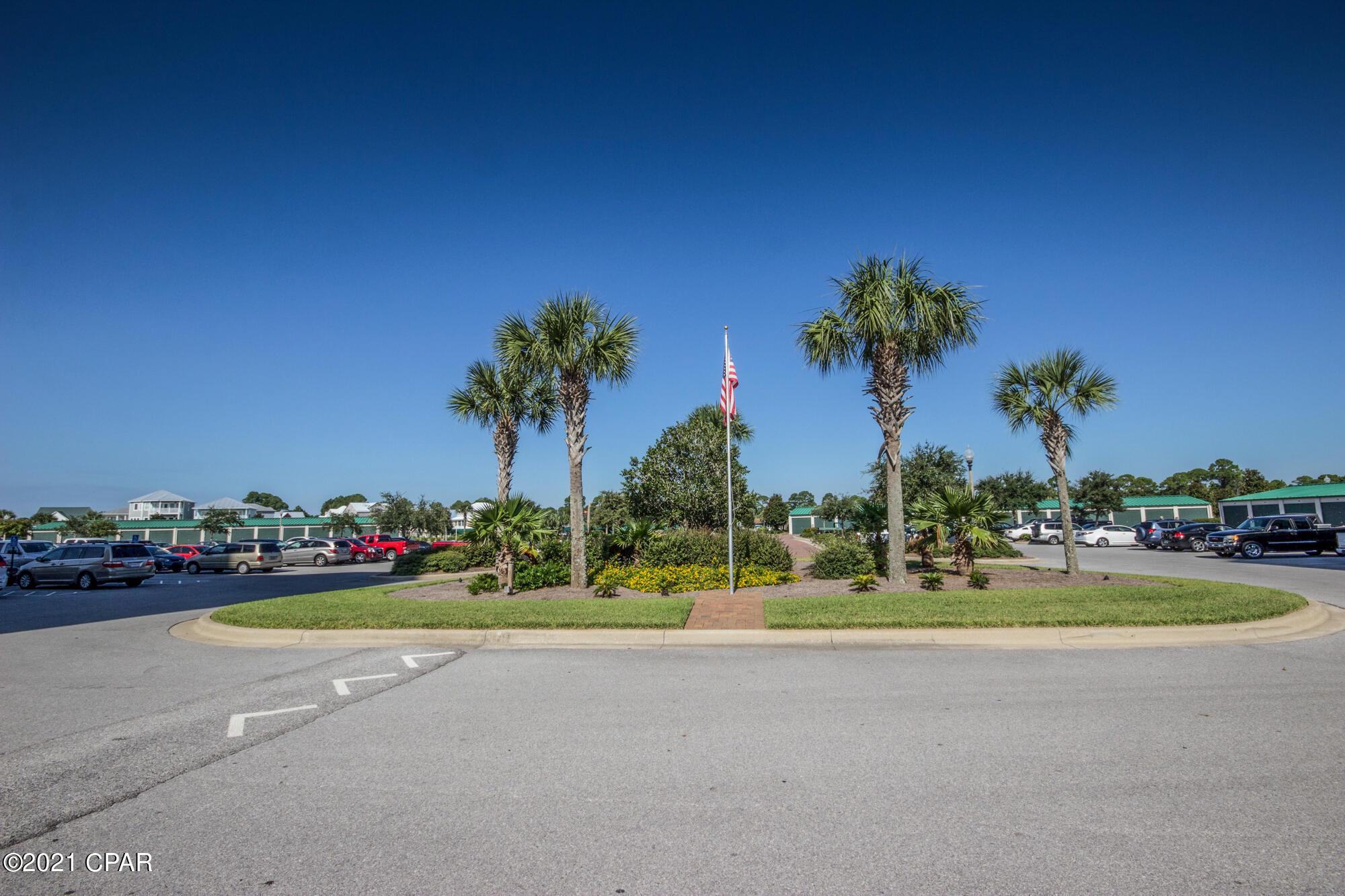 Hibiscus By The Bay - Residential