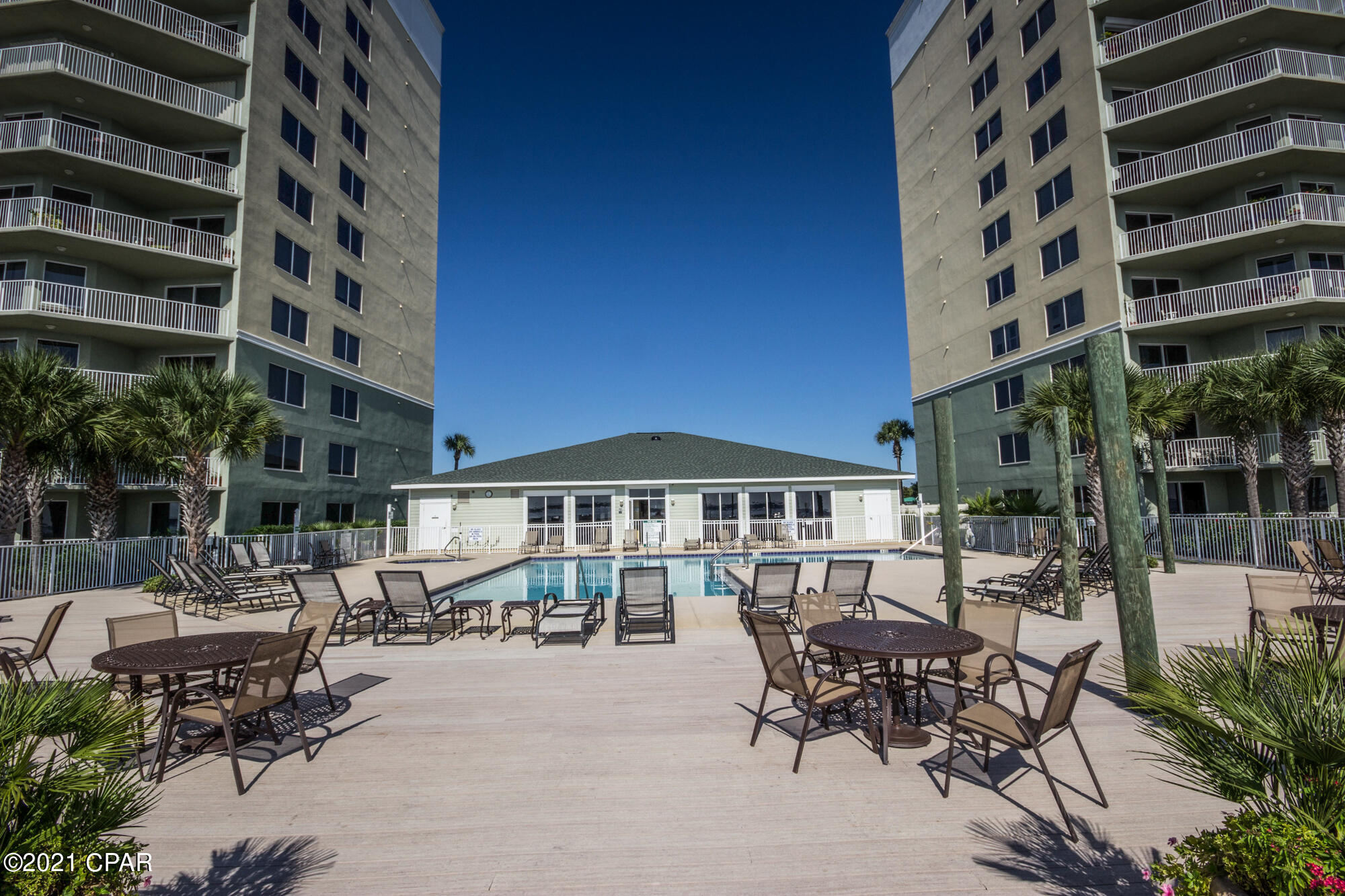 Hibiscus By The Bay - Residential