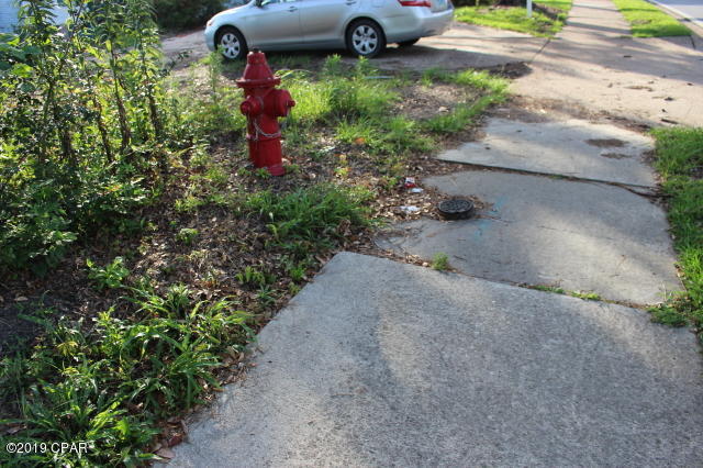 No Named Subdivision - Land