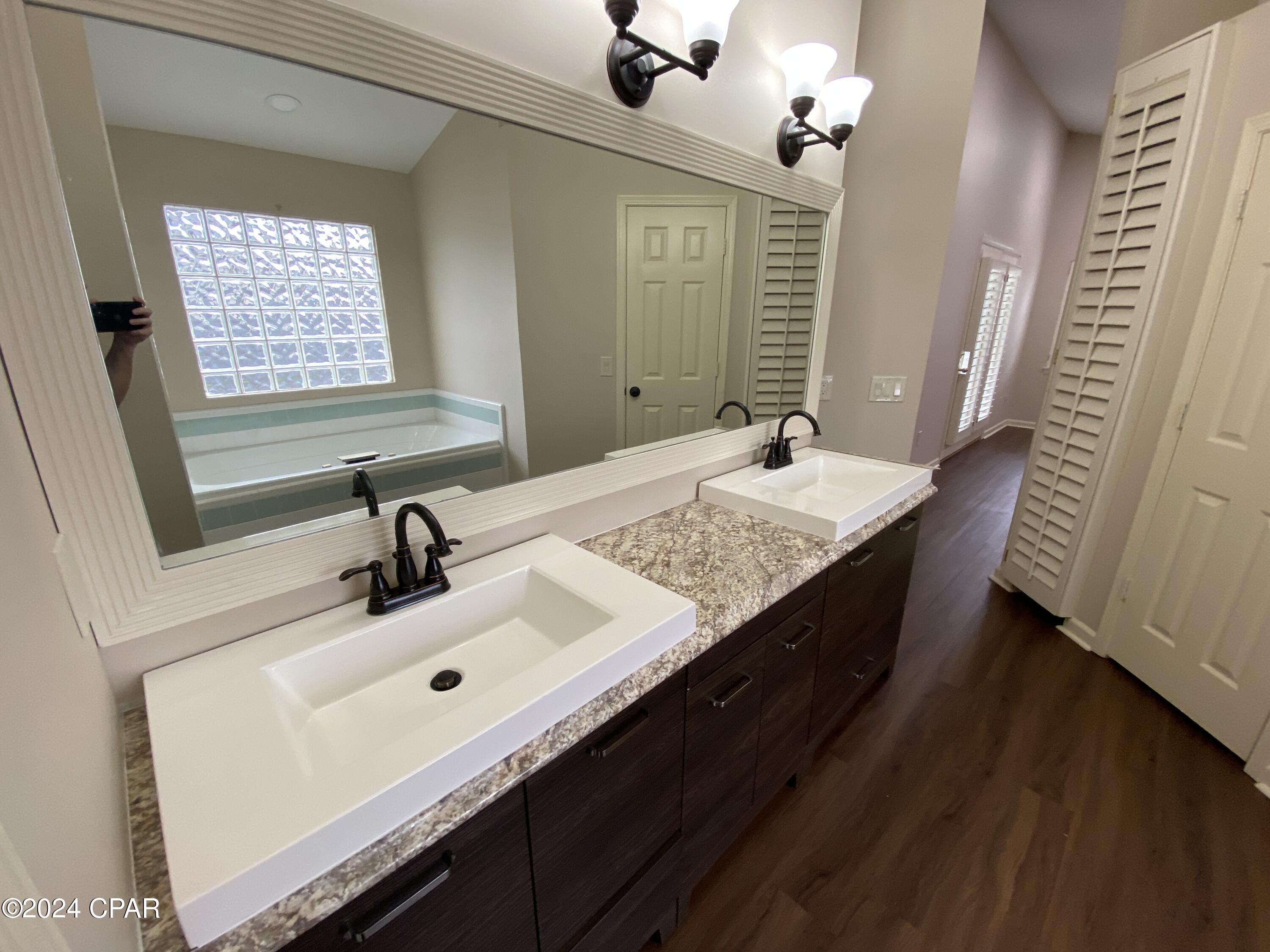 Mowat Highlands Ph IV - Residential Lease