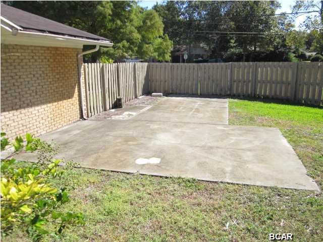 Baywood Shores Estates - Residential Lease