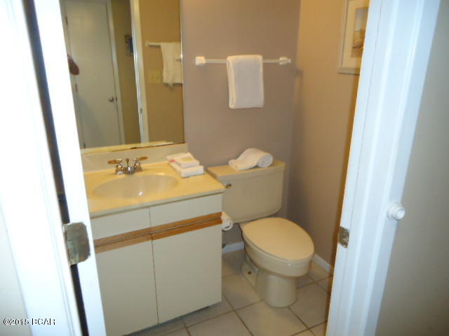 Edgewater Golf Villas V-C - Residential