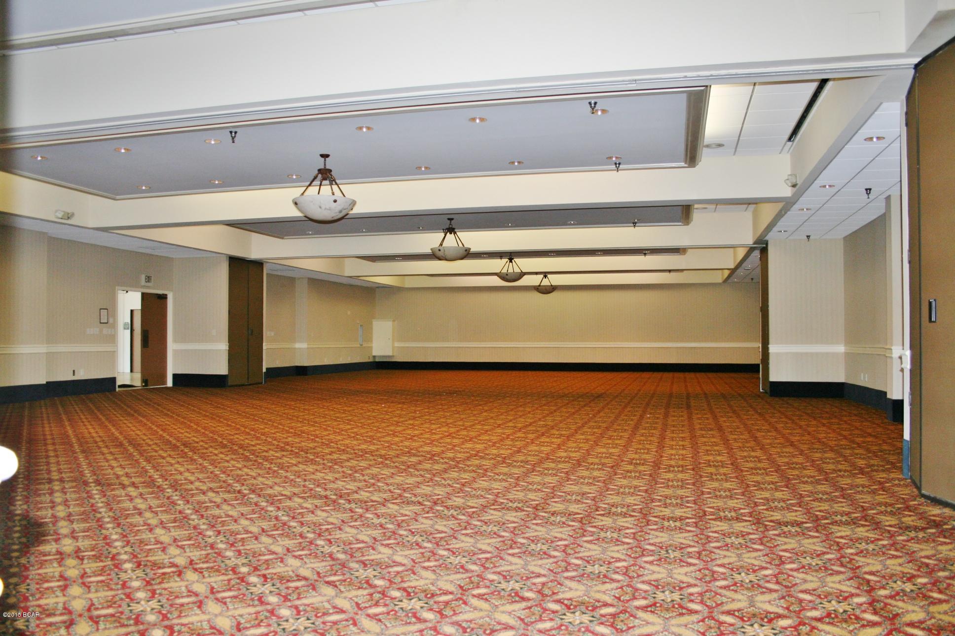 Edgewater Golf Villas V-C - Residential